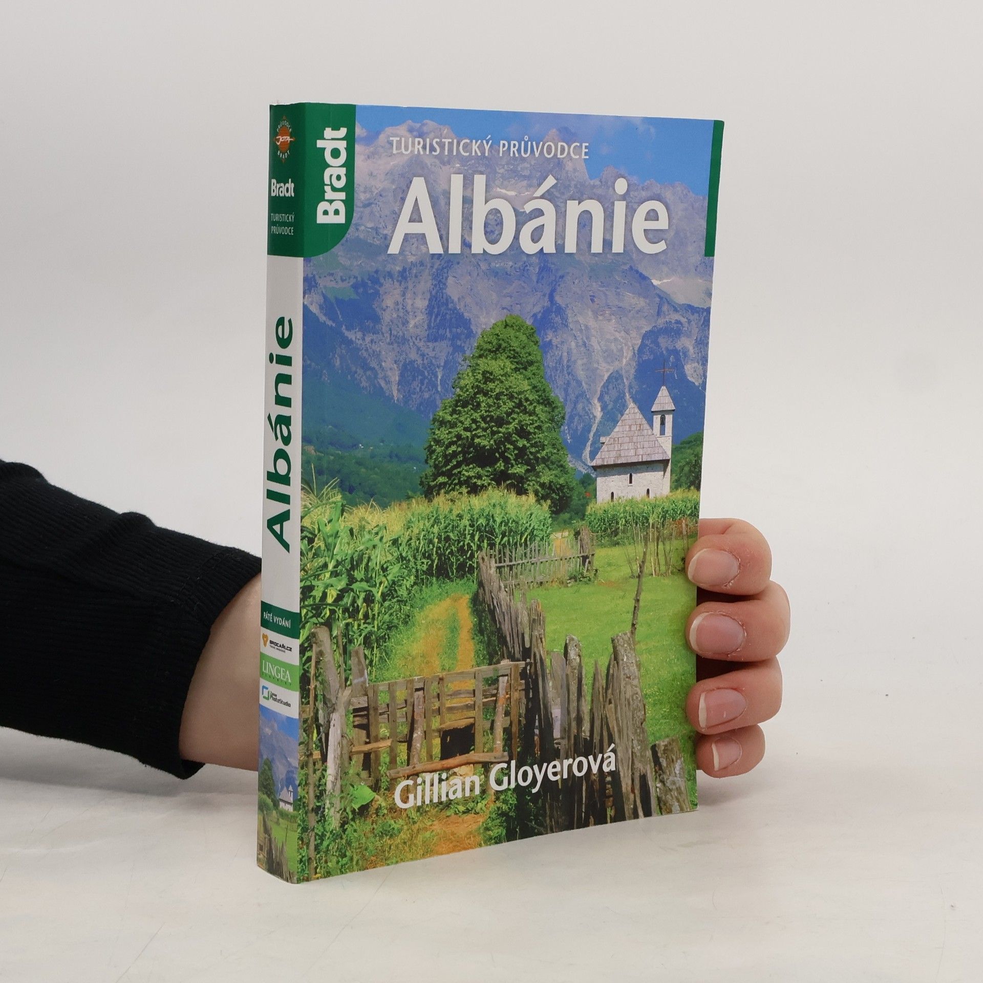 Gillian Gloyer Albánie