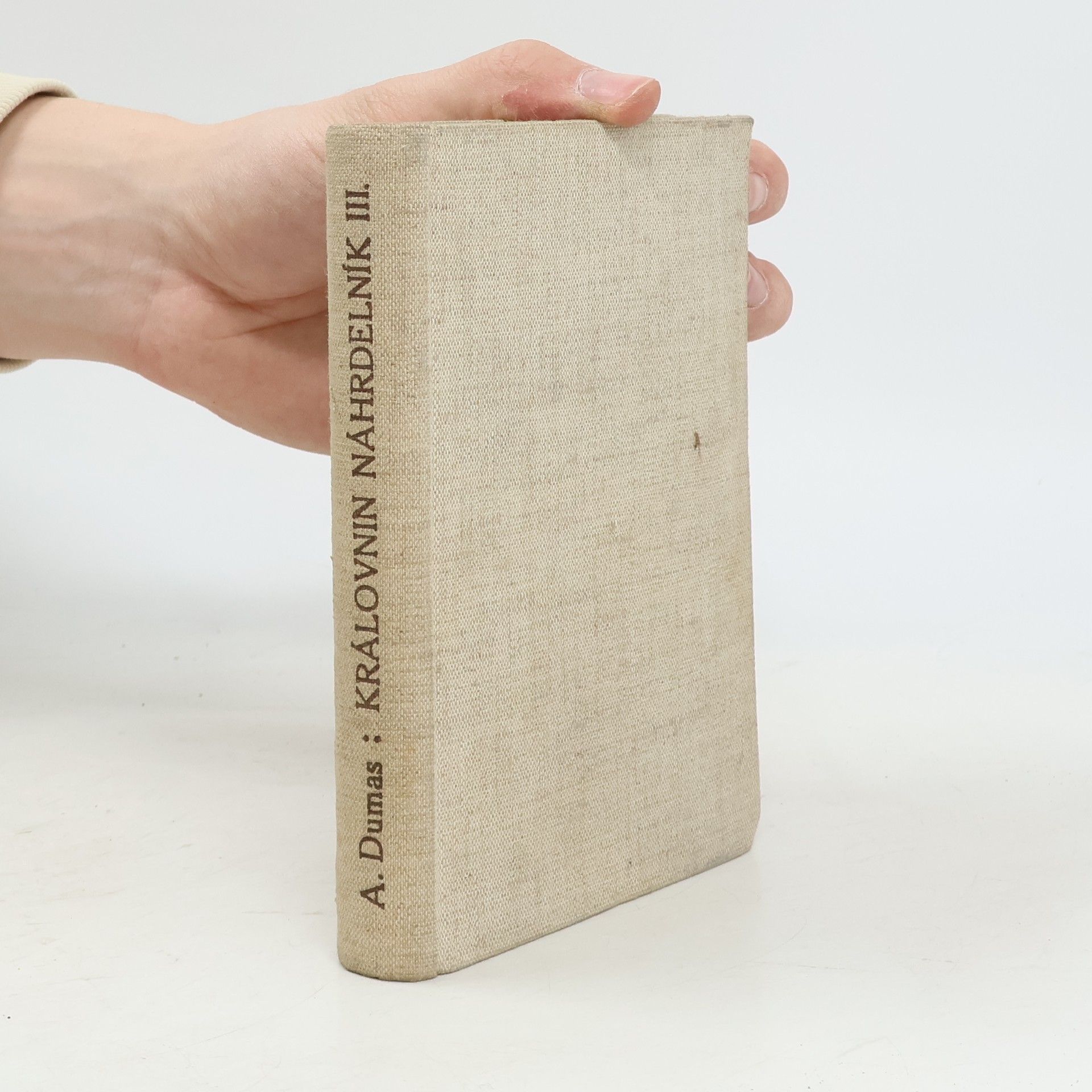 Alexandre Dumas der Ältere Paměti lékařovy. Královnin náhrdelník III.