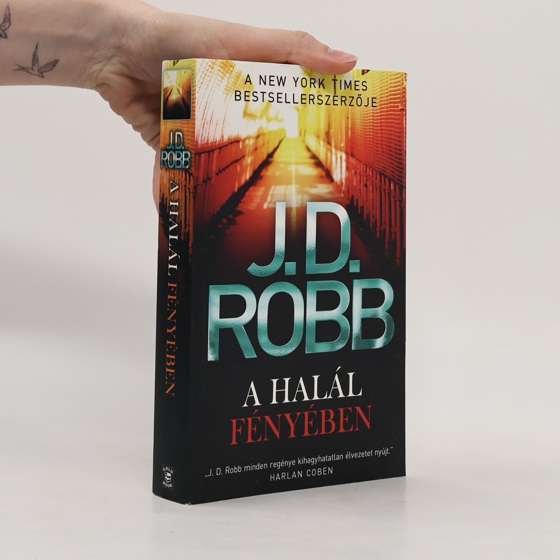 Nora Roberts A halál fényében