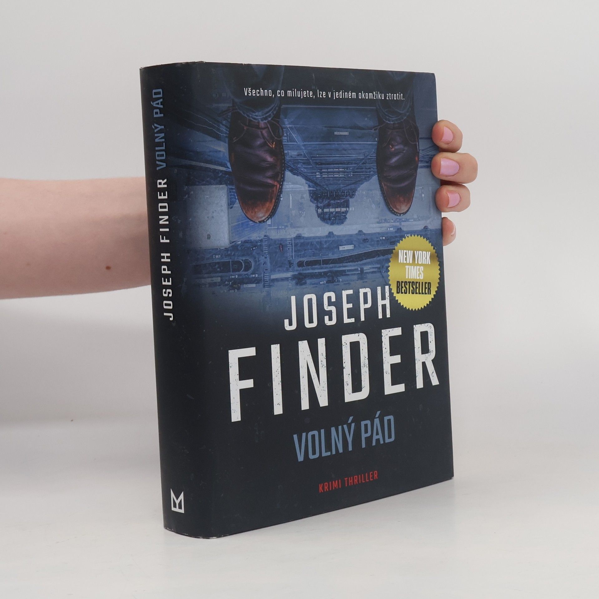Joseph Finder Volný pád