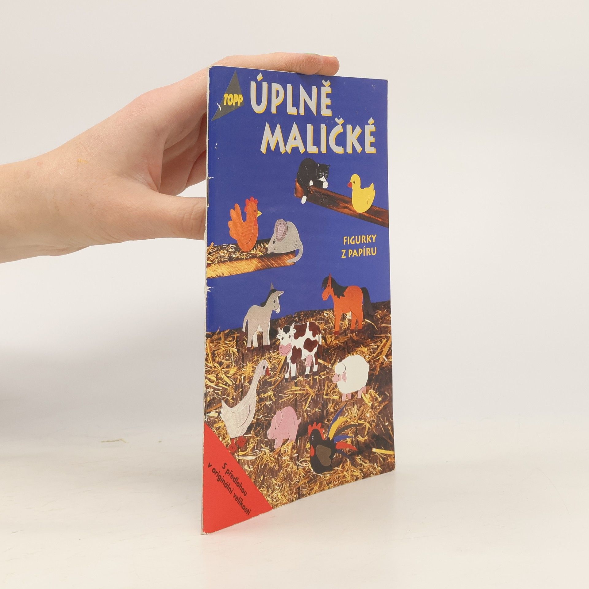 Angelika Kipp Úplně maličké figurky z papíru