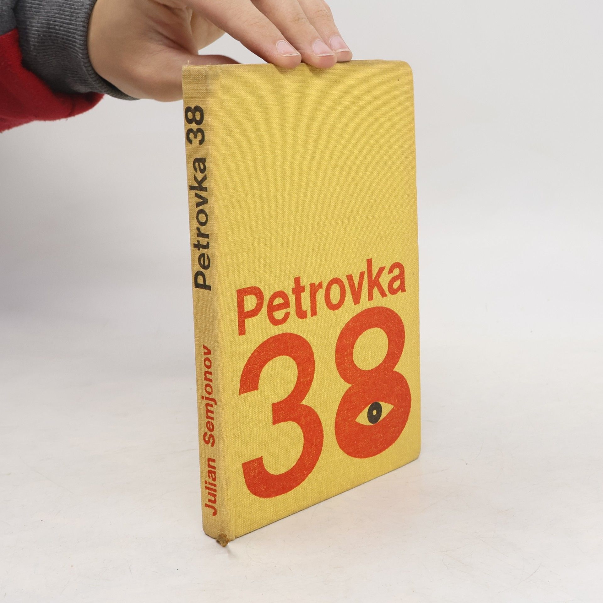 Petrovka 38