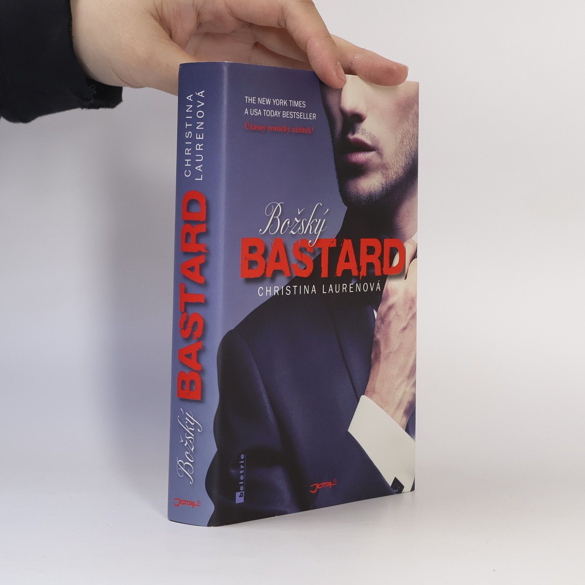 Christina Lauren Božský bastard