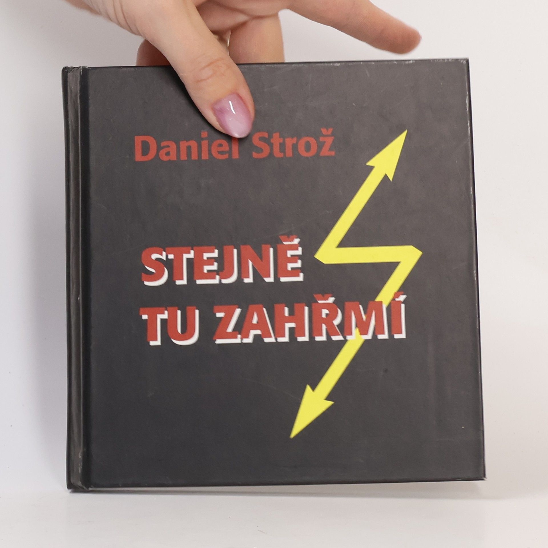 Stejně tu zahřmí: (výbor z veršů protirežimních)