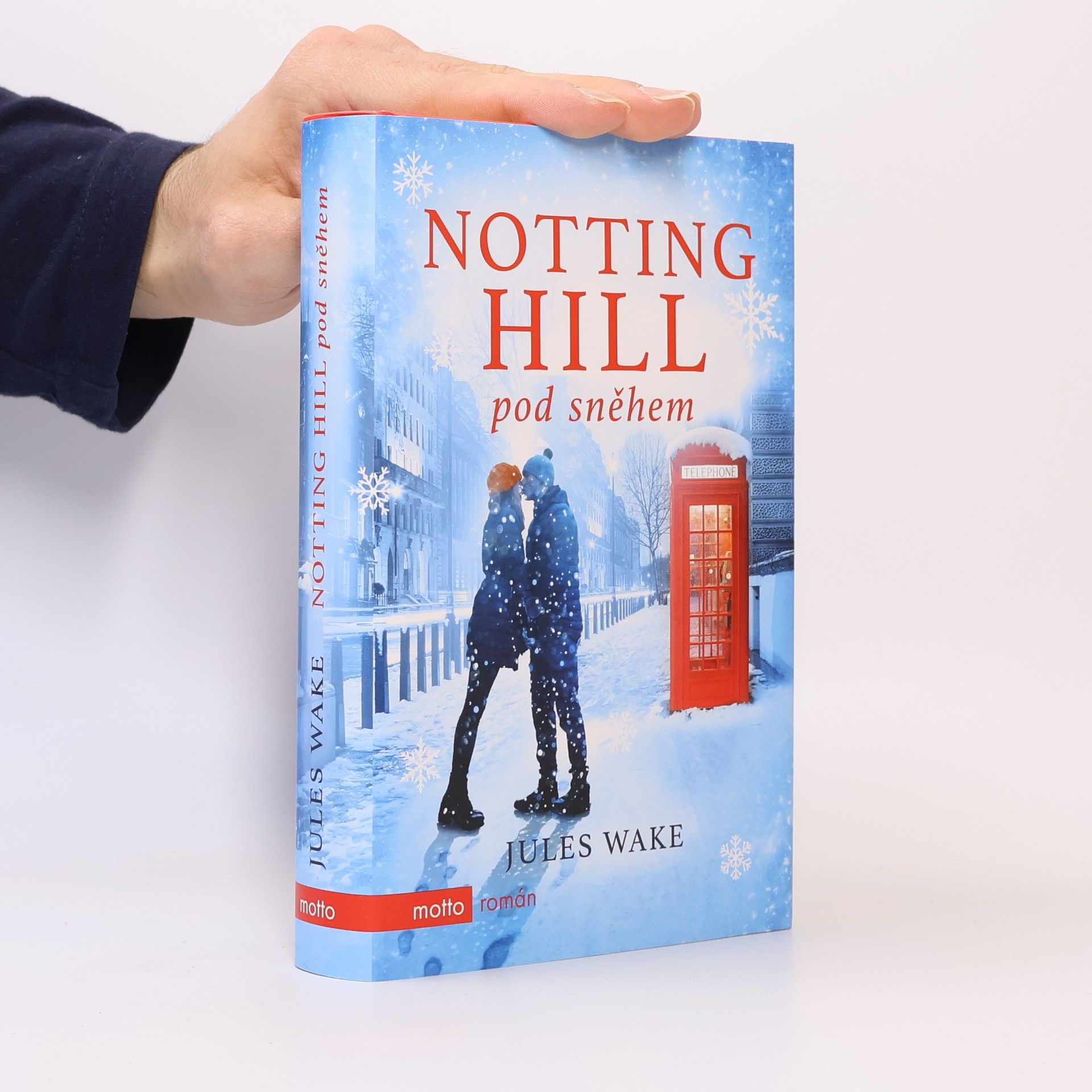 Julie Caplinová Notting Hill pod sněhem