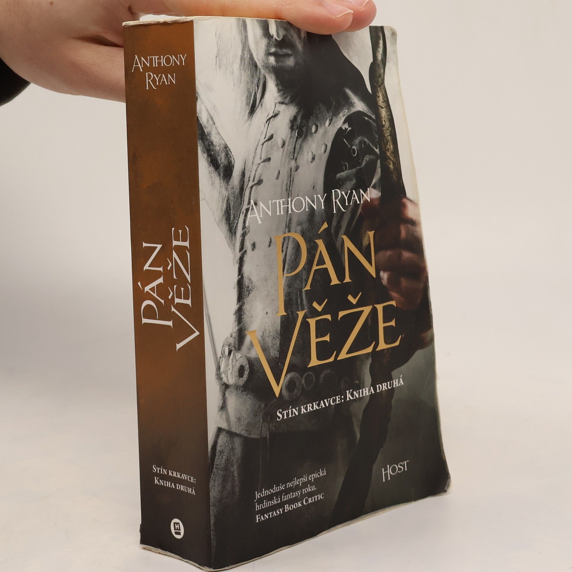 Anthony Ryan Pán věže. Stín krkavce. 2. díl