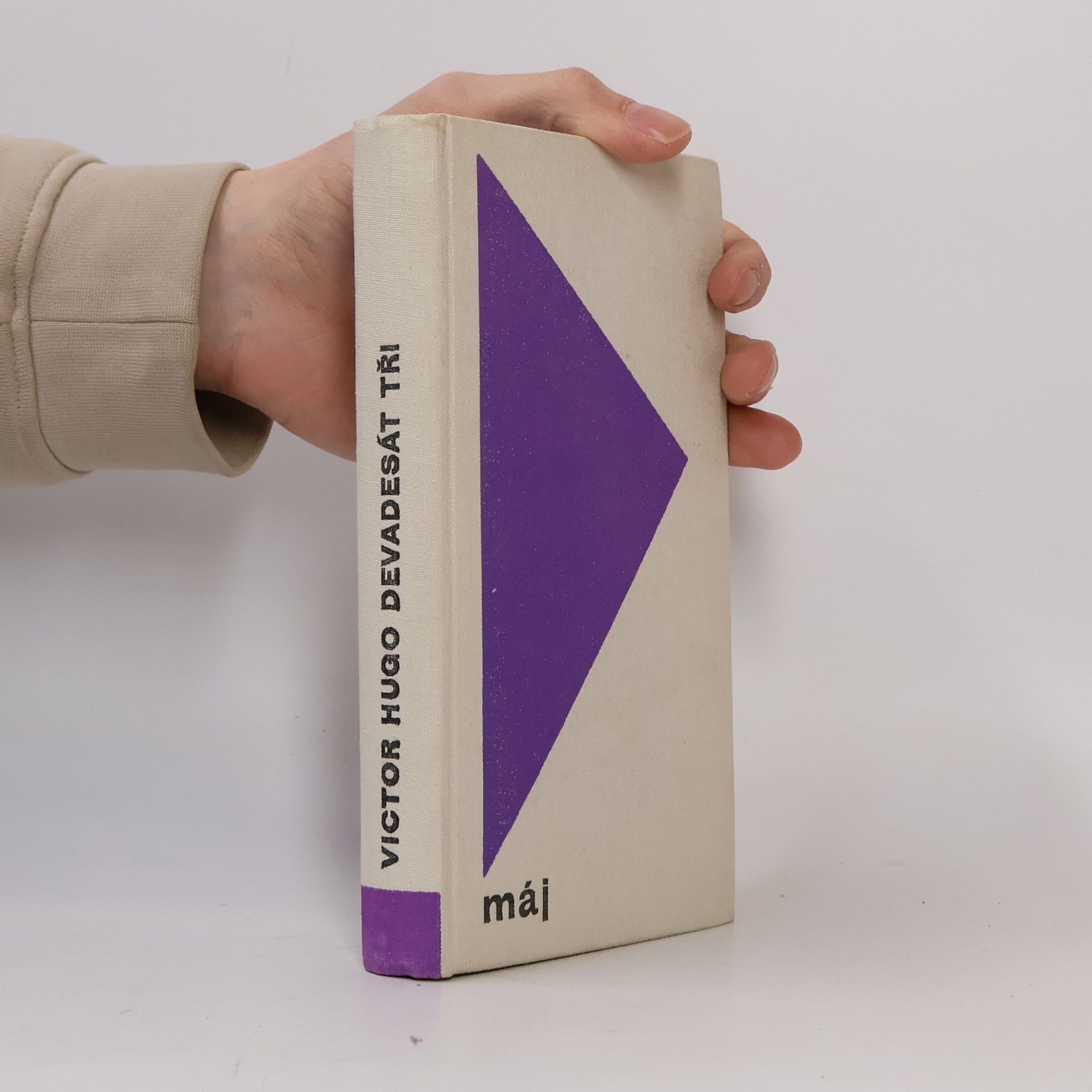 Victor Hugo Devadesát tři