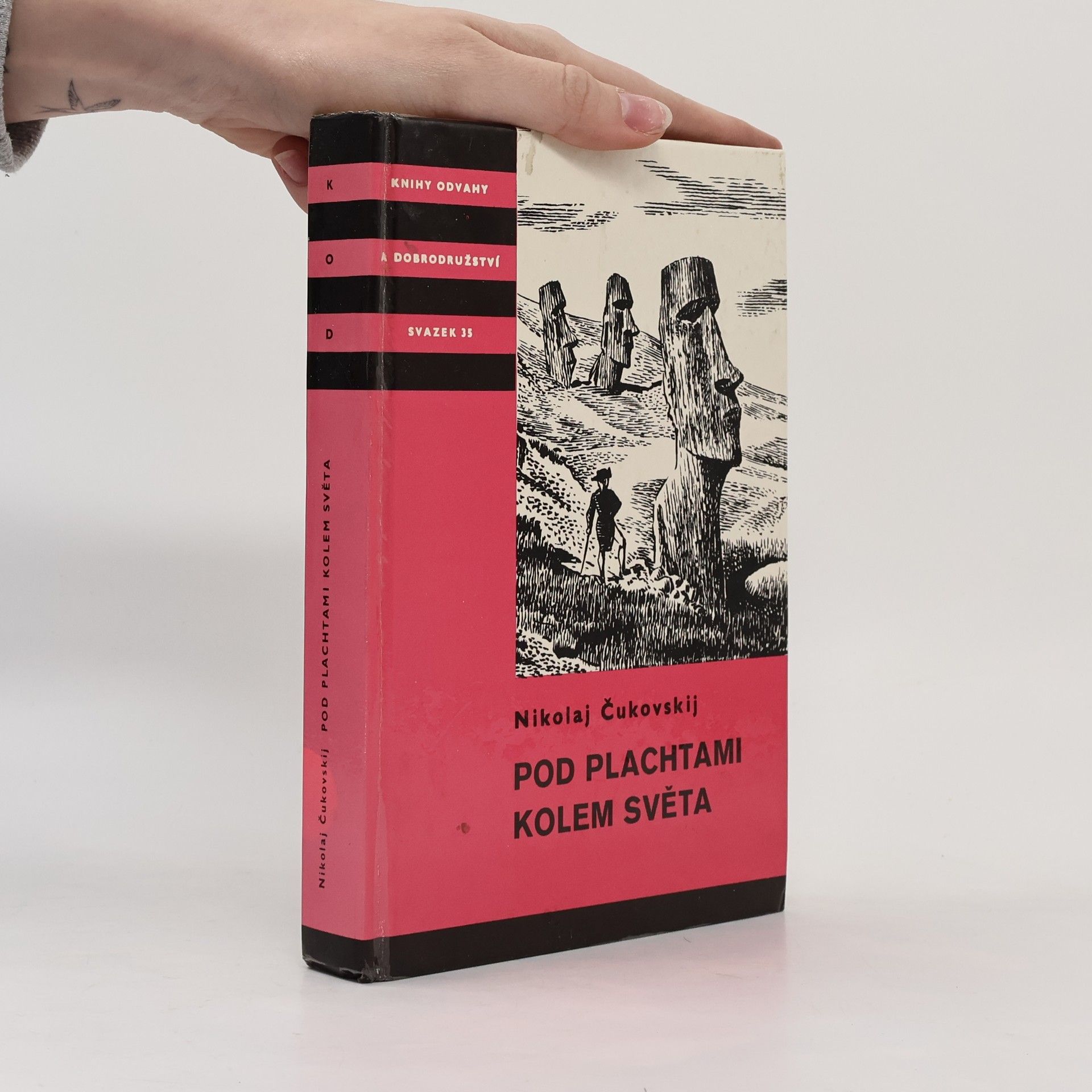 Nikolaj Kornejevič Čukovskij Pod plachtami kolem světa