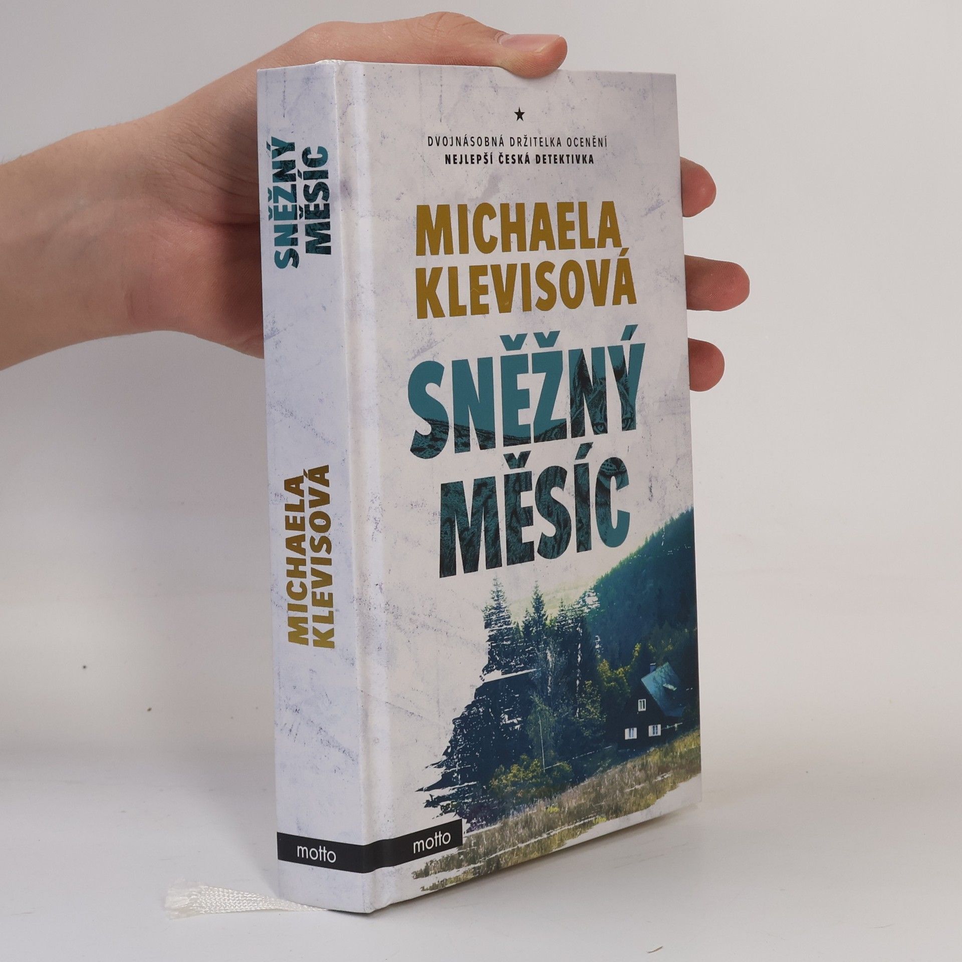 Michaela Klevisová Sněžný měsíc