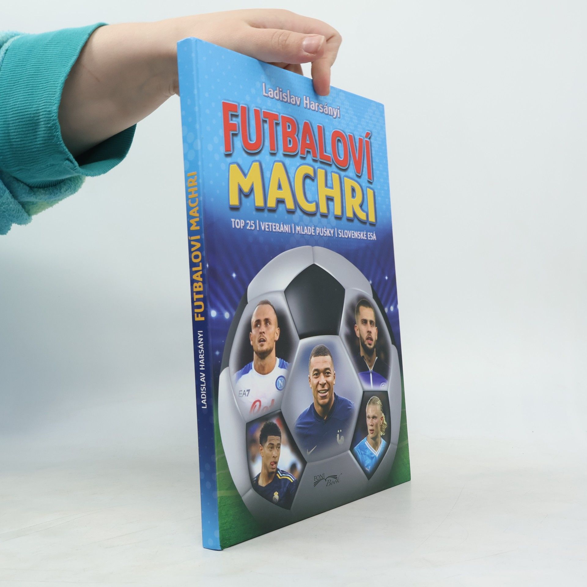 Kolektív autorov Futbaloví machri