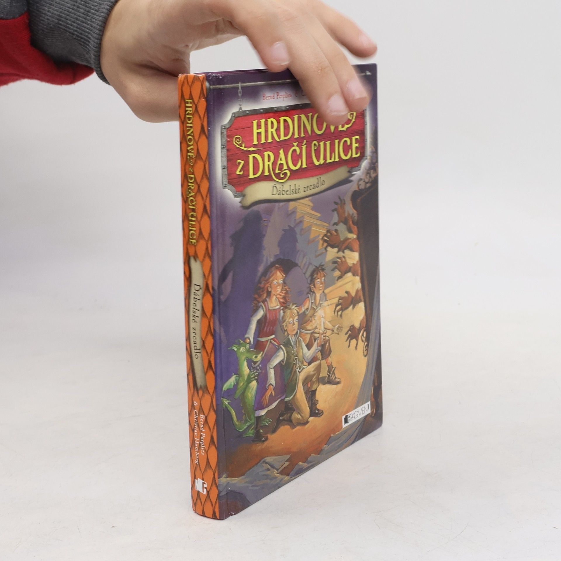 Hrdinové z Dračí ulice. Ďábelské zrcadlo