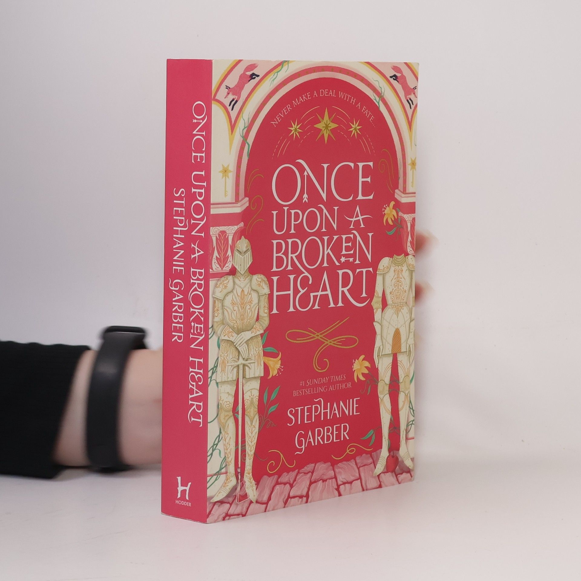 Stephanie Garberová Once upon a broken heart