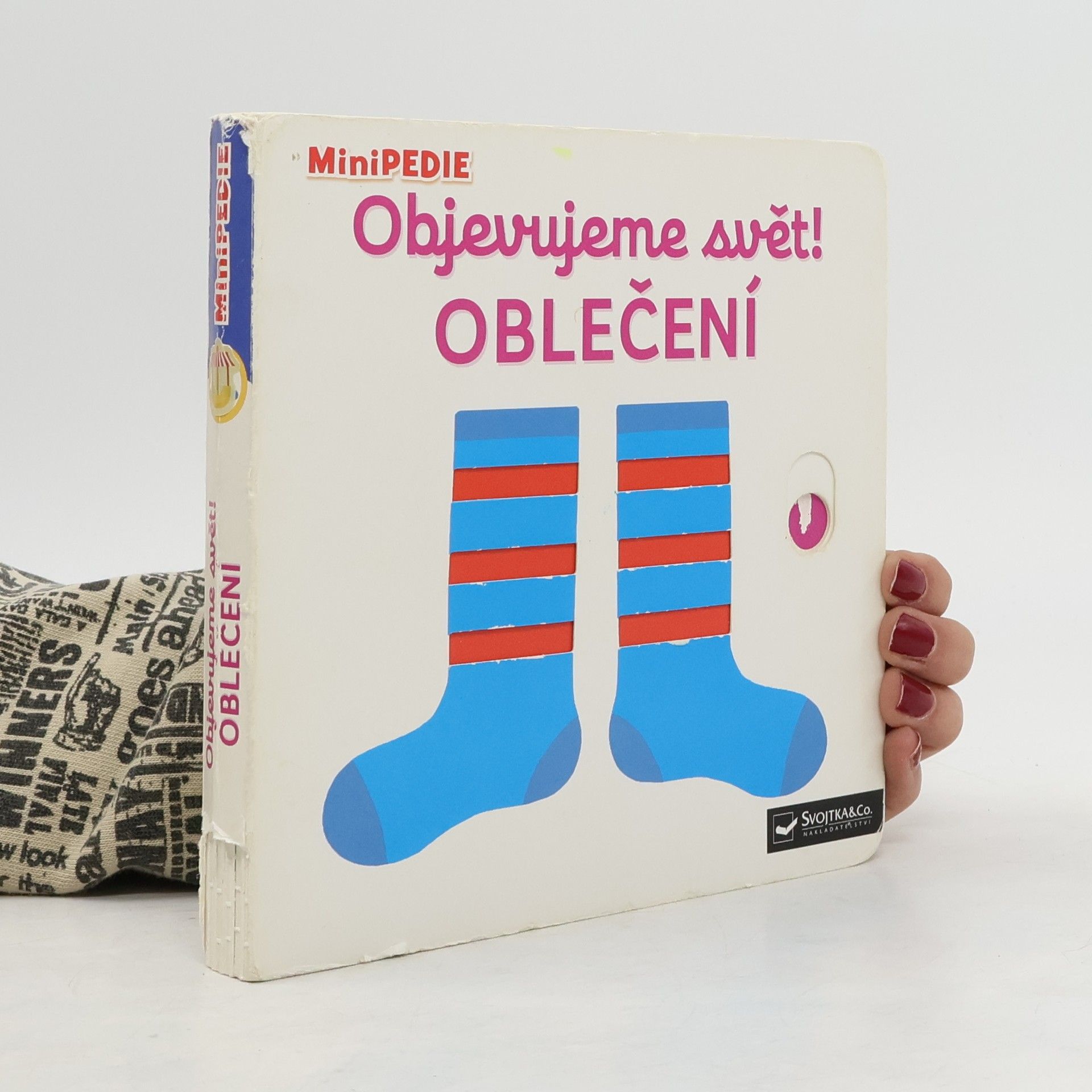 Nathalie Choux Objevujeme svět! Oblečení