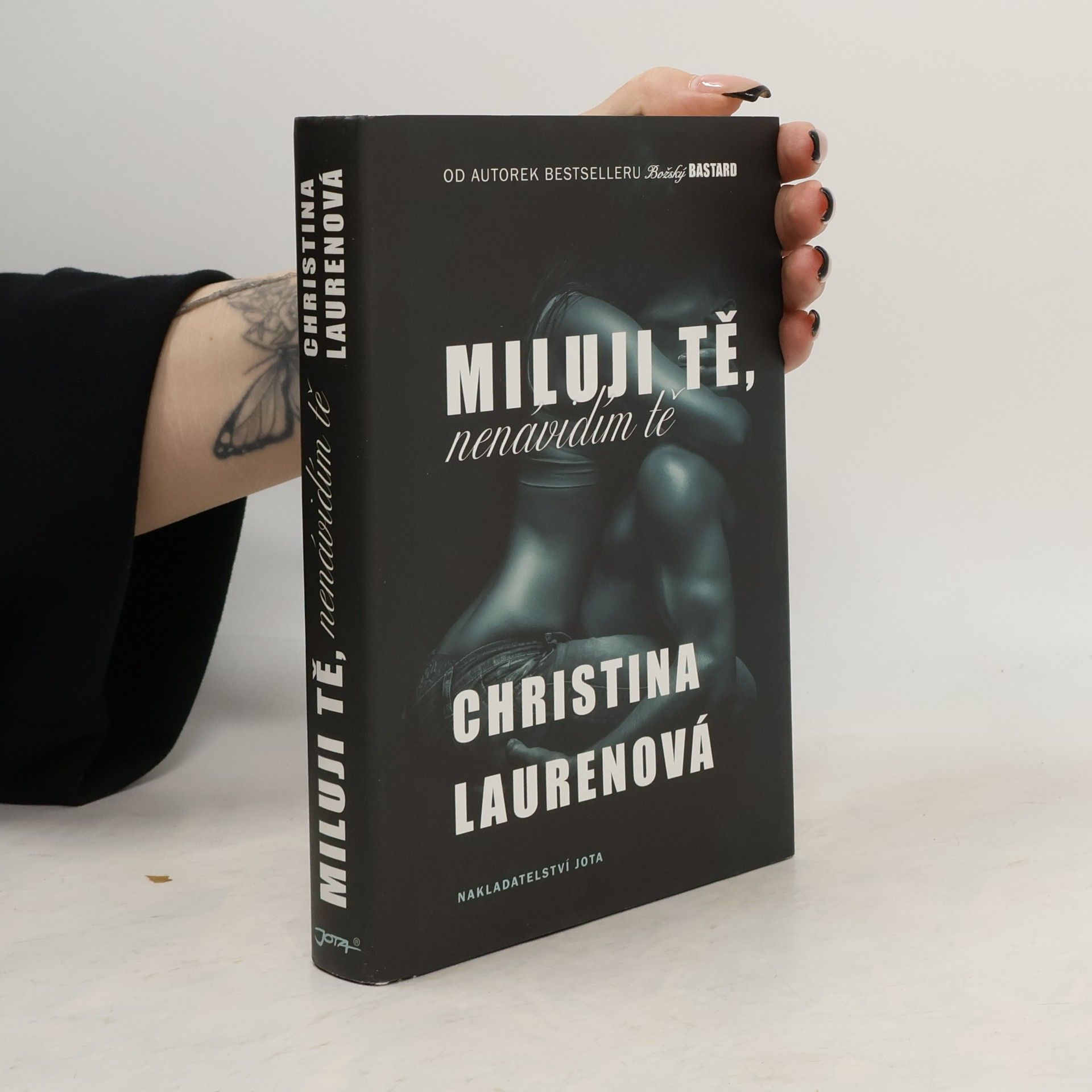 Christina Lauren Miluji tě, nenávidím tě