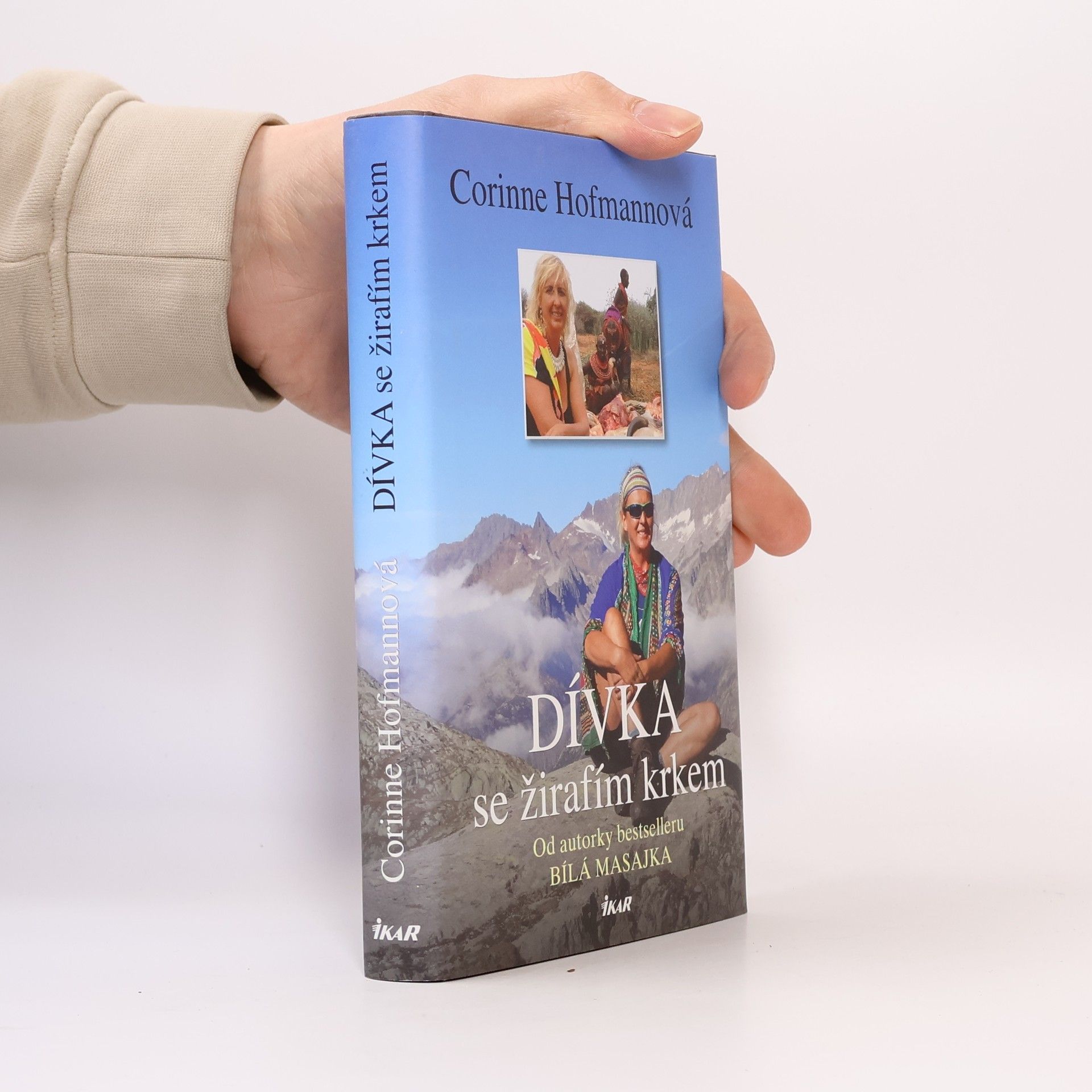 Corinne Hofmann Dívka se žirafím krkem