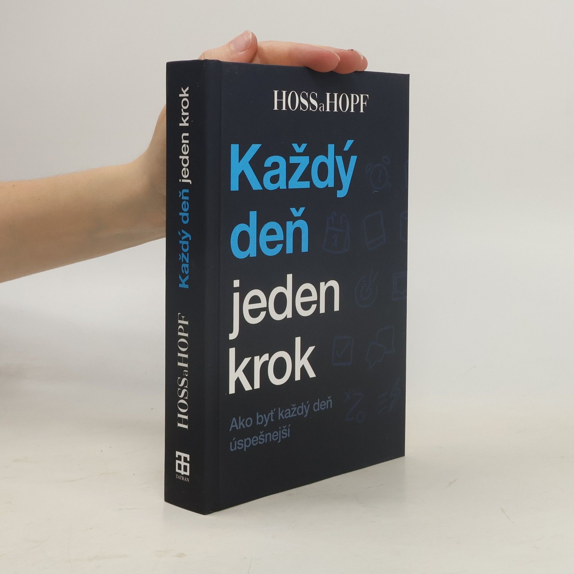 Kiarash Hossainpour Každý deň jeden krok