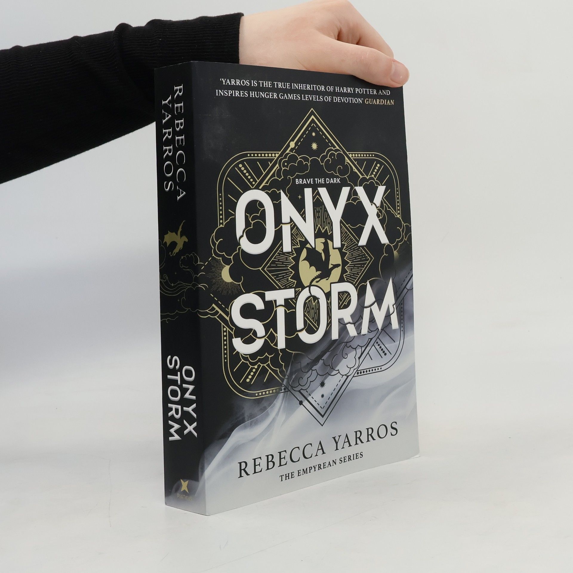 Rebecca Yarros Onyx Storm