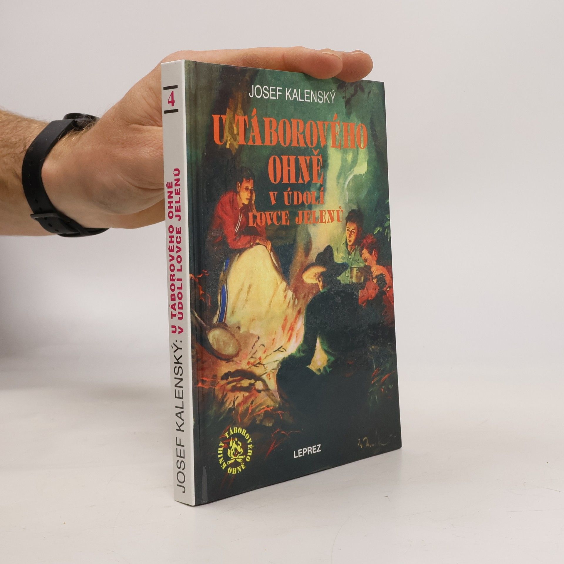 U táborového ohně v údolí Lovce jelenů