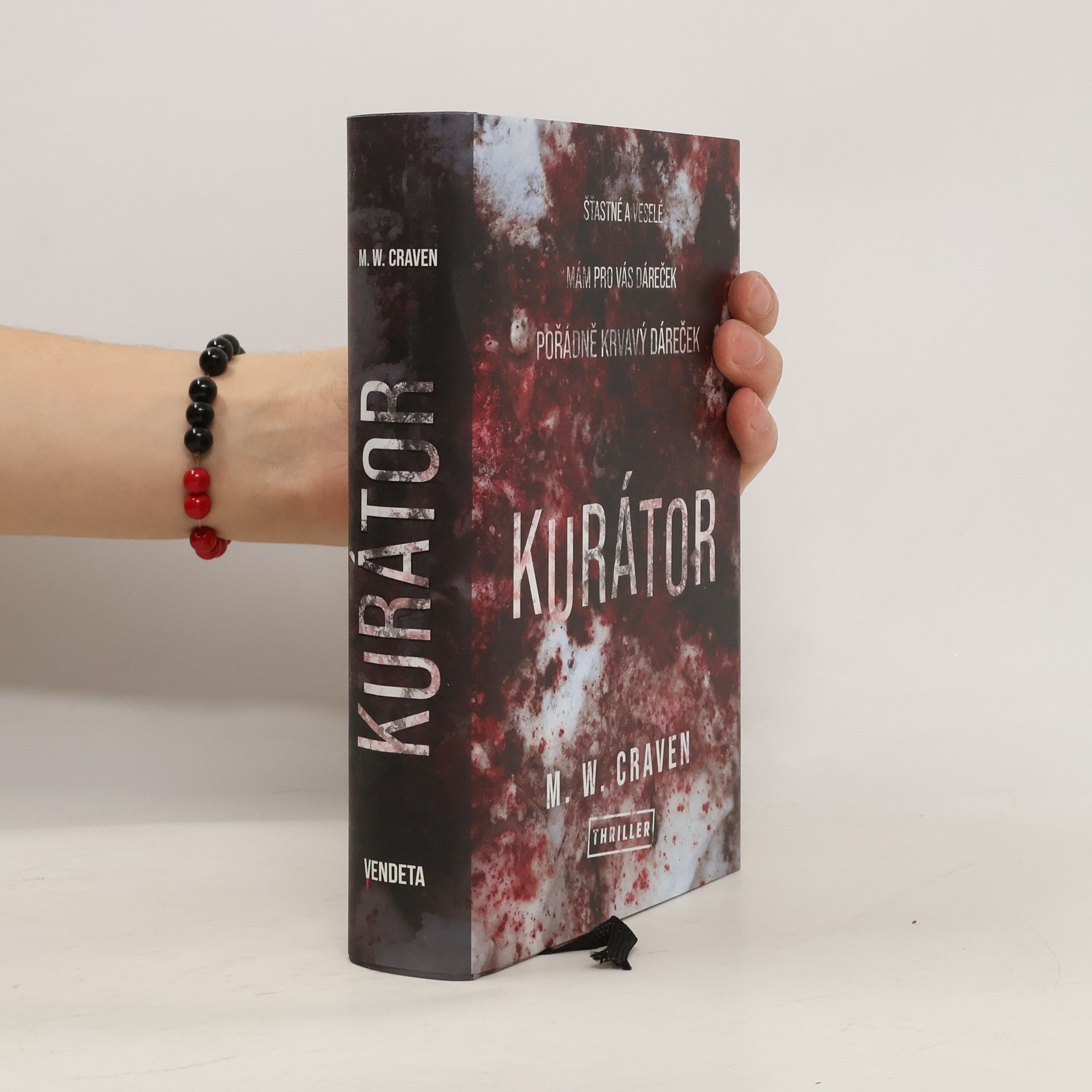 M. W. Craven Kurátor