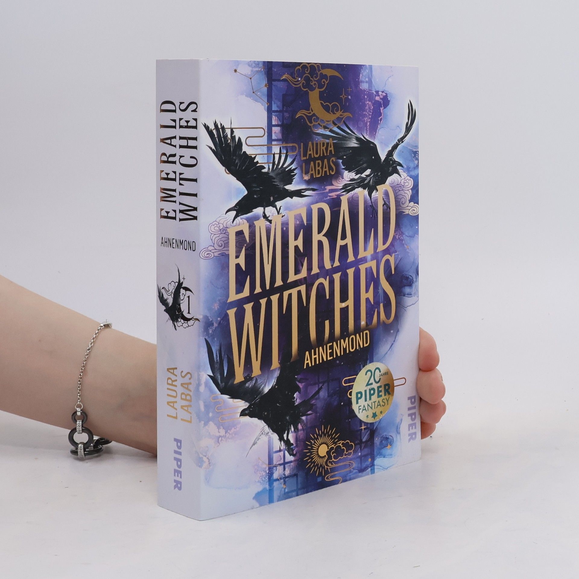 Laura Labas Emerald Witches