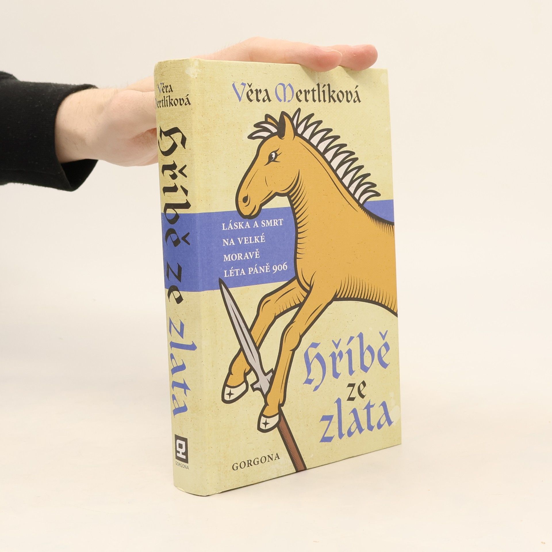 Věra Mertlíková Hříbě ze zlata