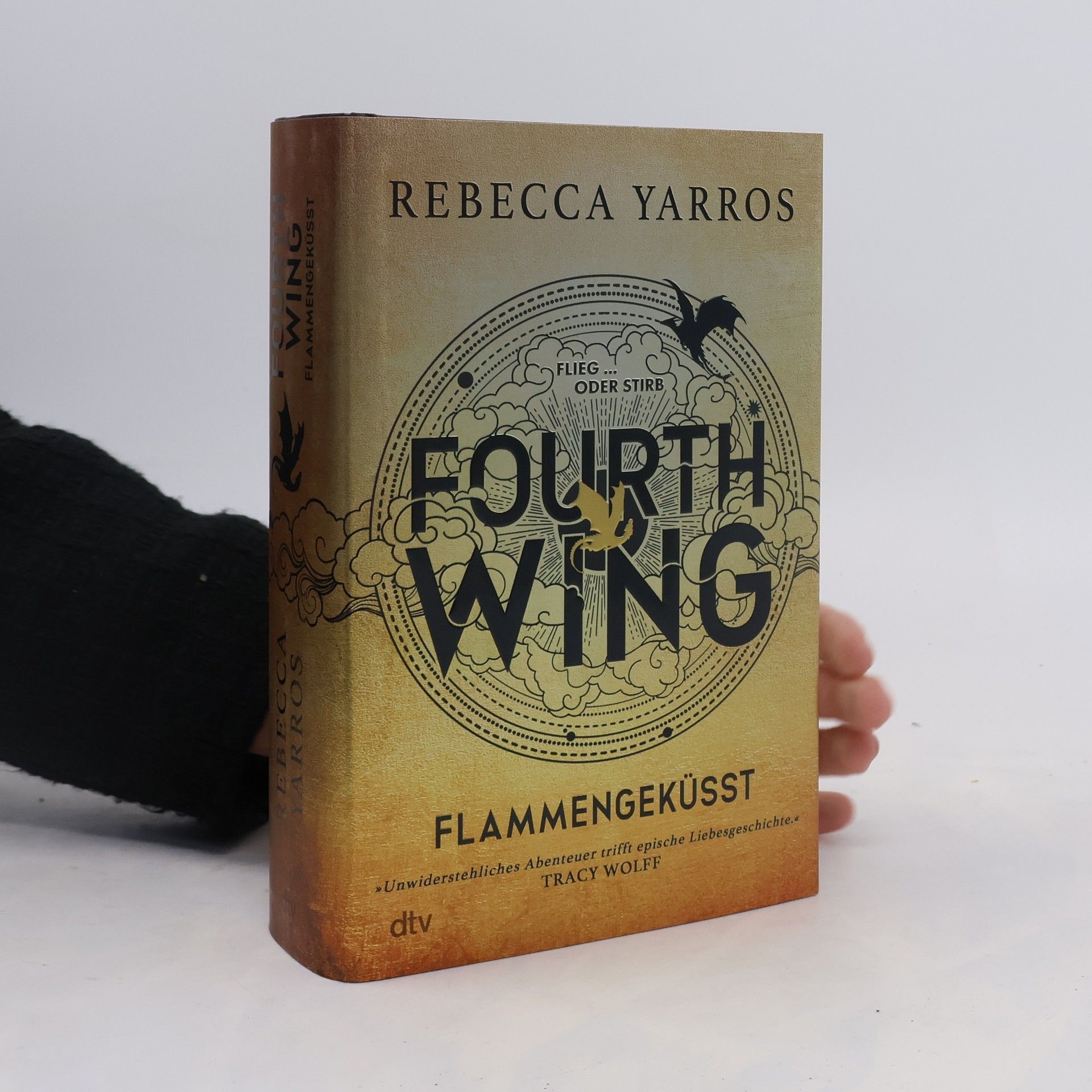 Rebecca Yarros Fourth Wing
