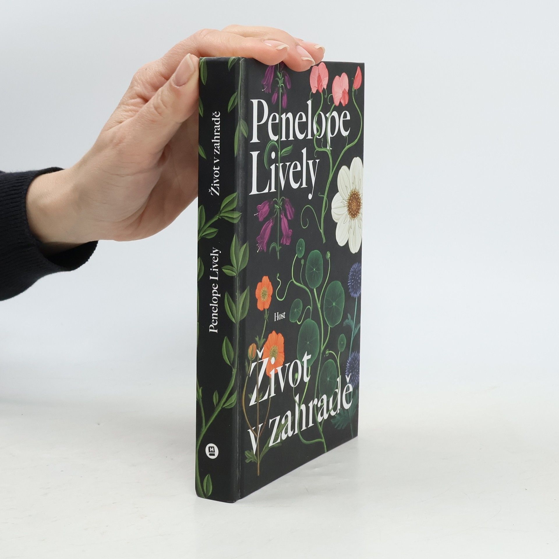 Penelope Lively Život v zahradě