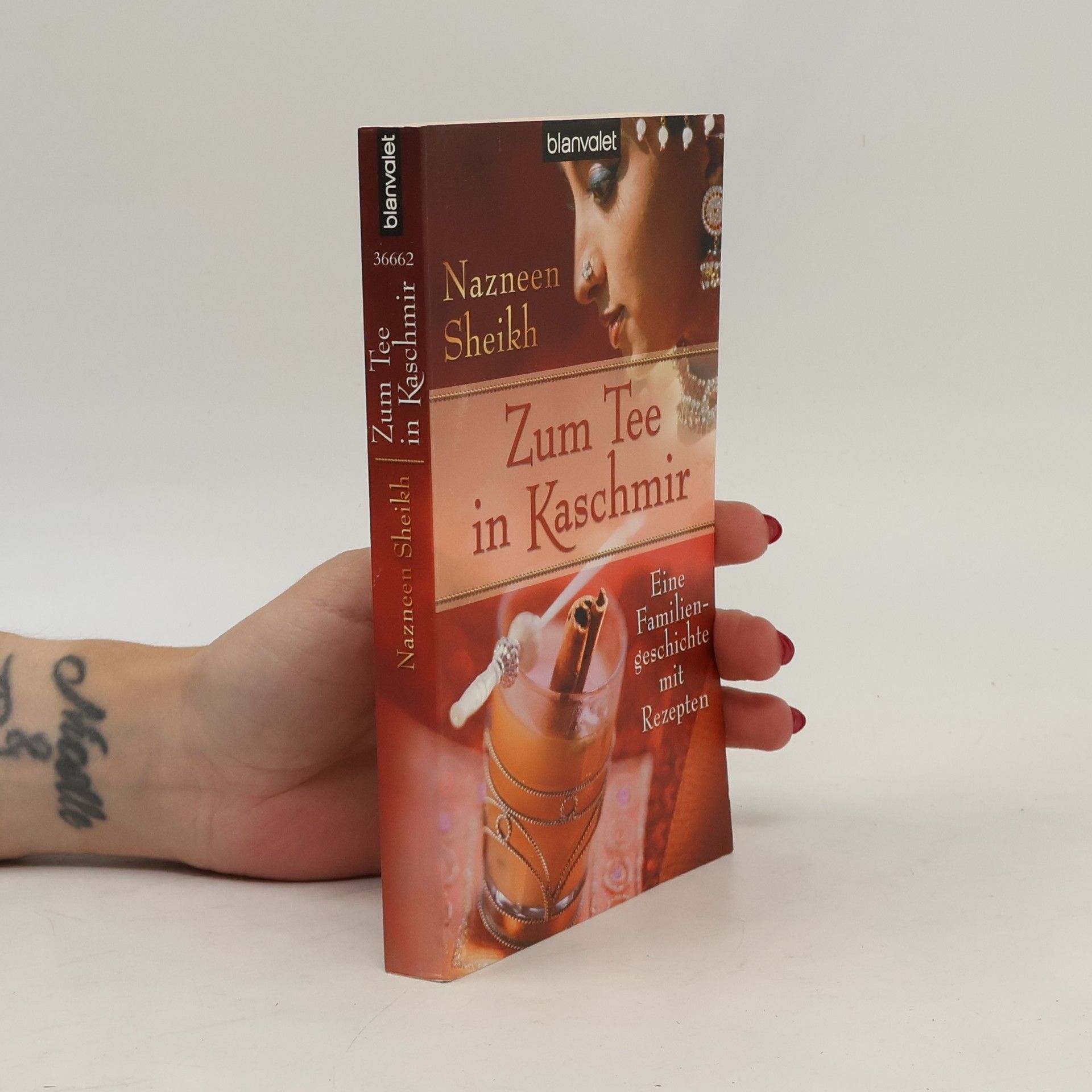 Nazneen Sheikh Zum Tee in Kaschmir. Eine Familiengeschichte mit Rezepten