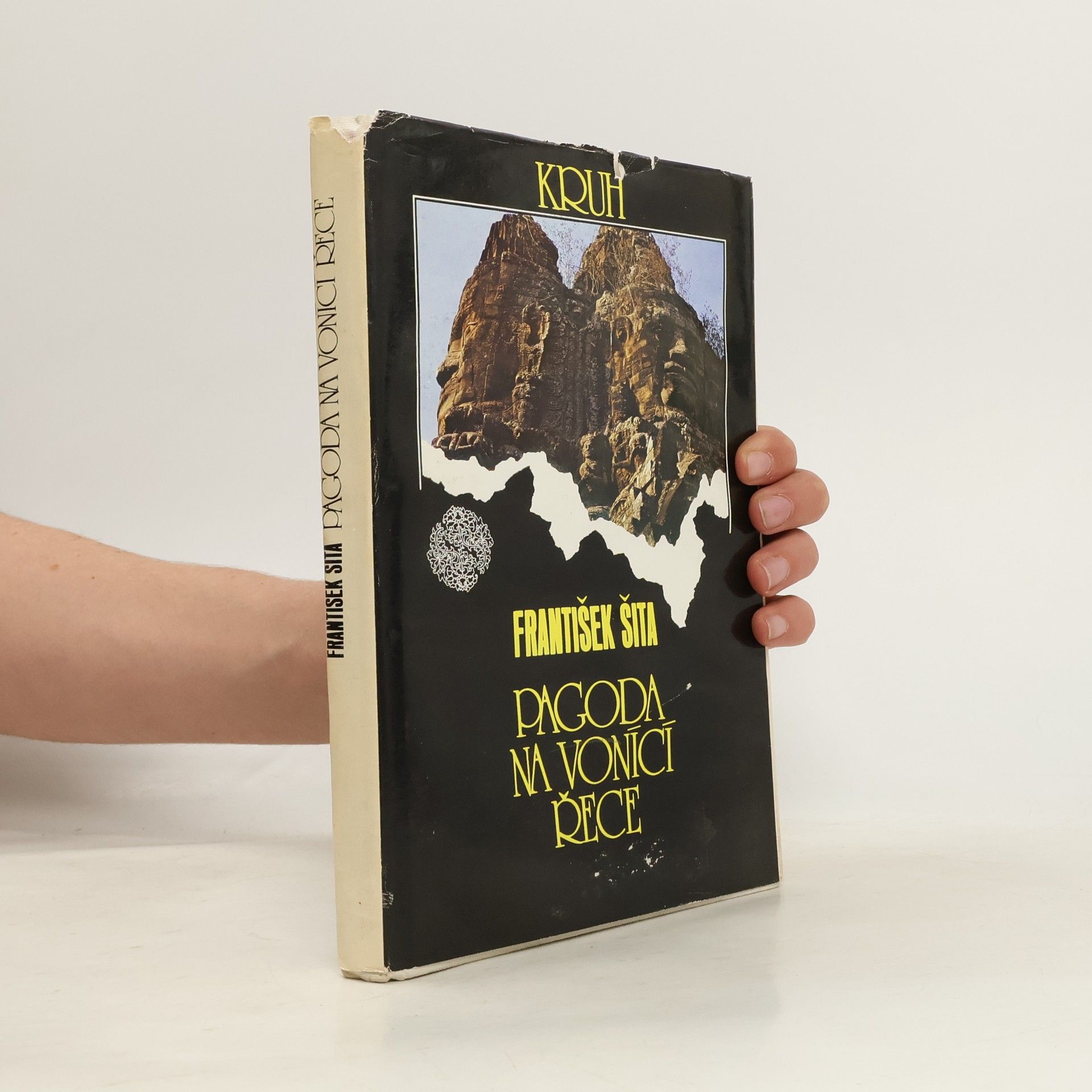 František Šita Pagoda na vonící řece