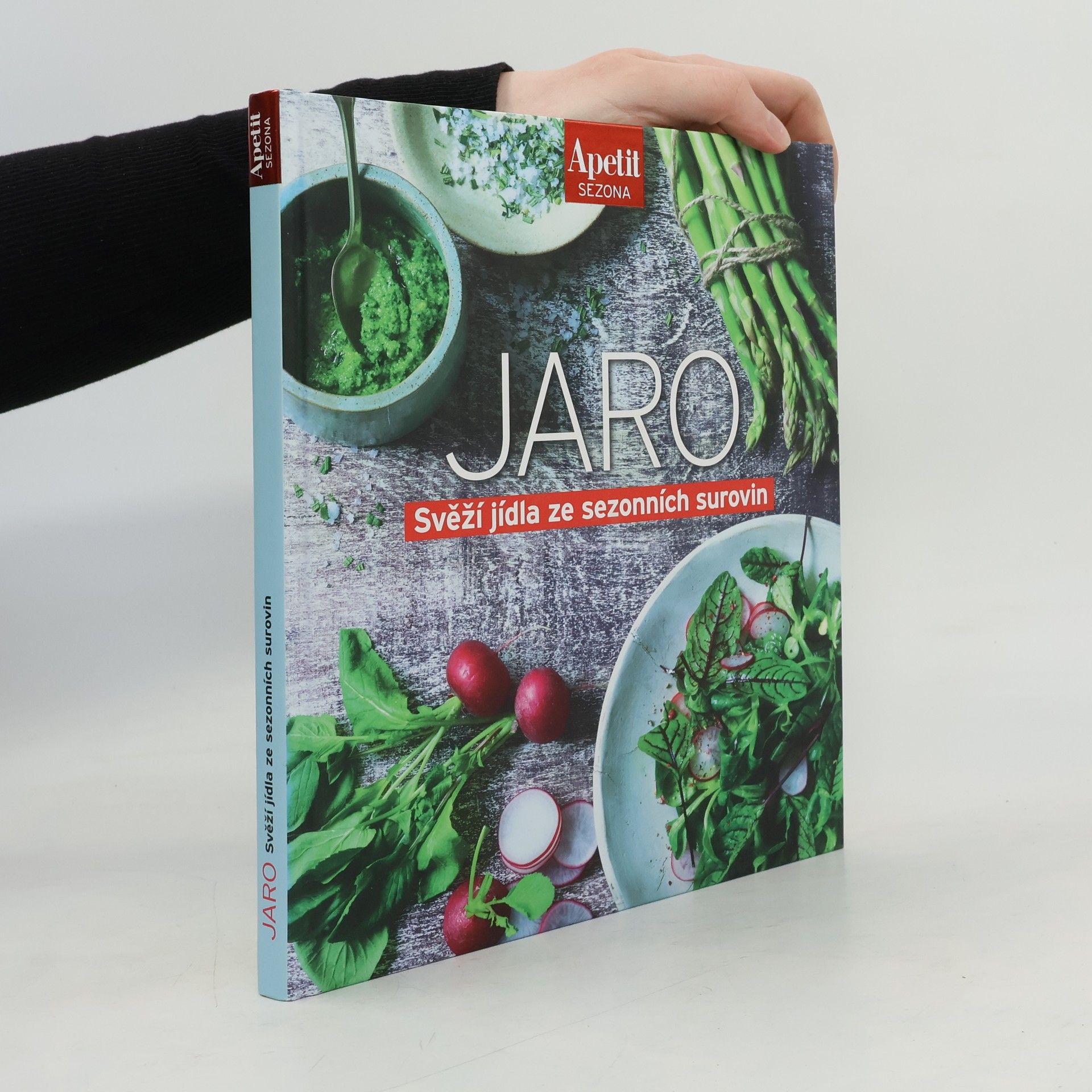 Kolektiv autorů Jaro. Svěží jídla ze sezonních surovin