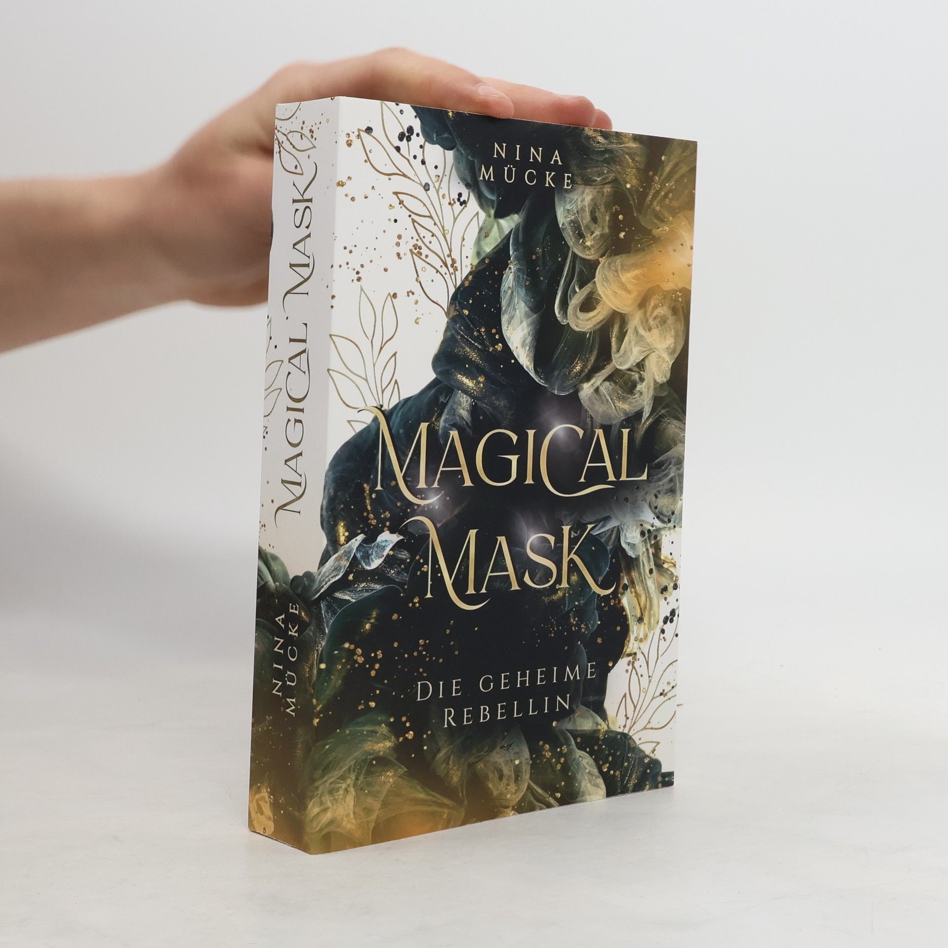 Nina Mücke Magical Mask