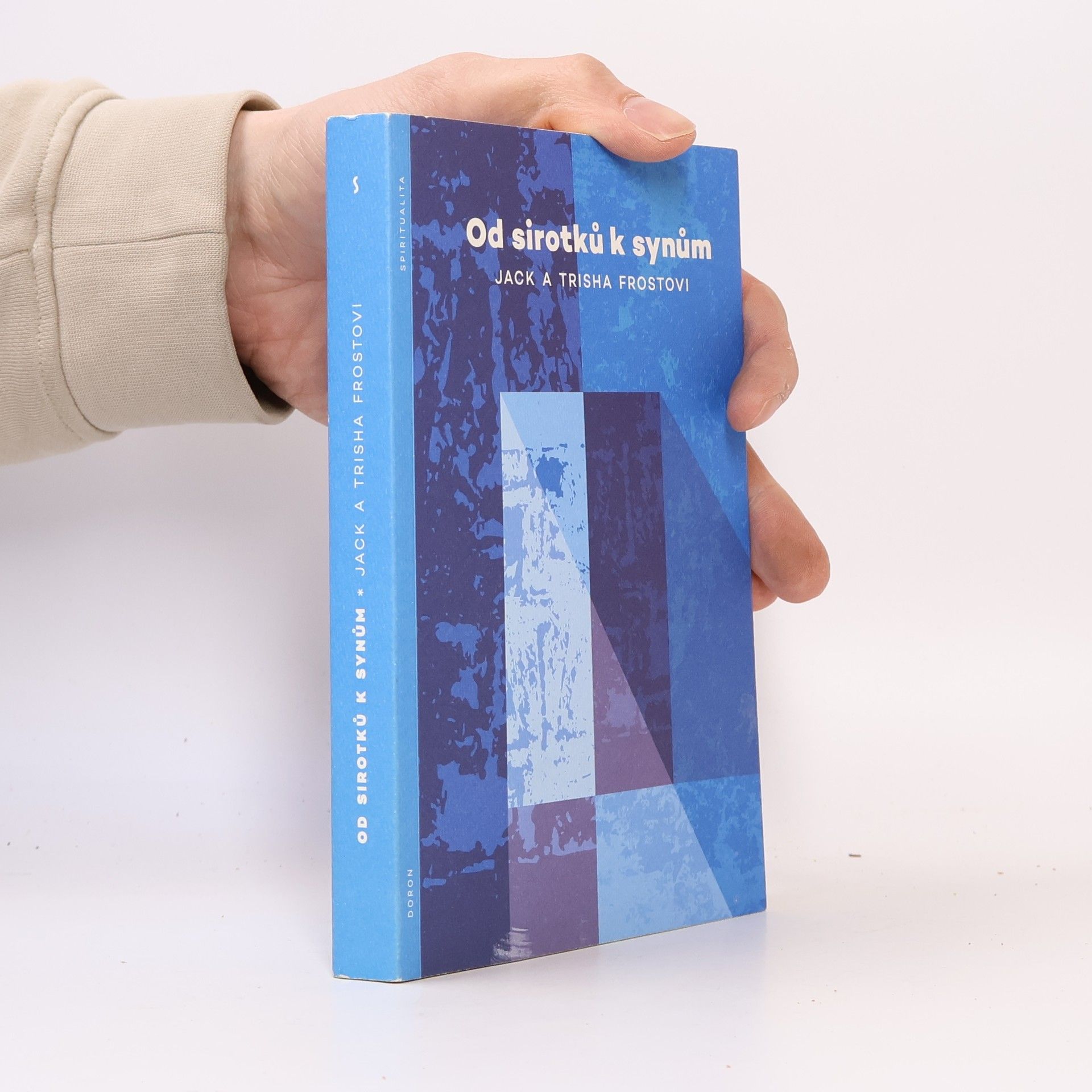 Od sirotků k synům