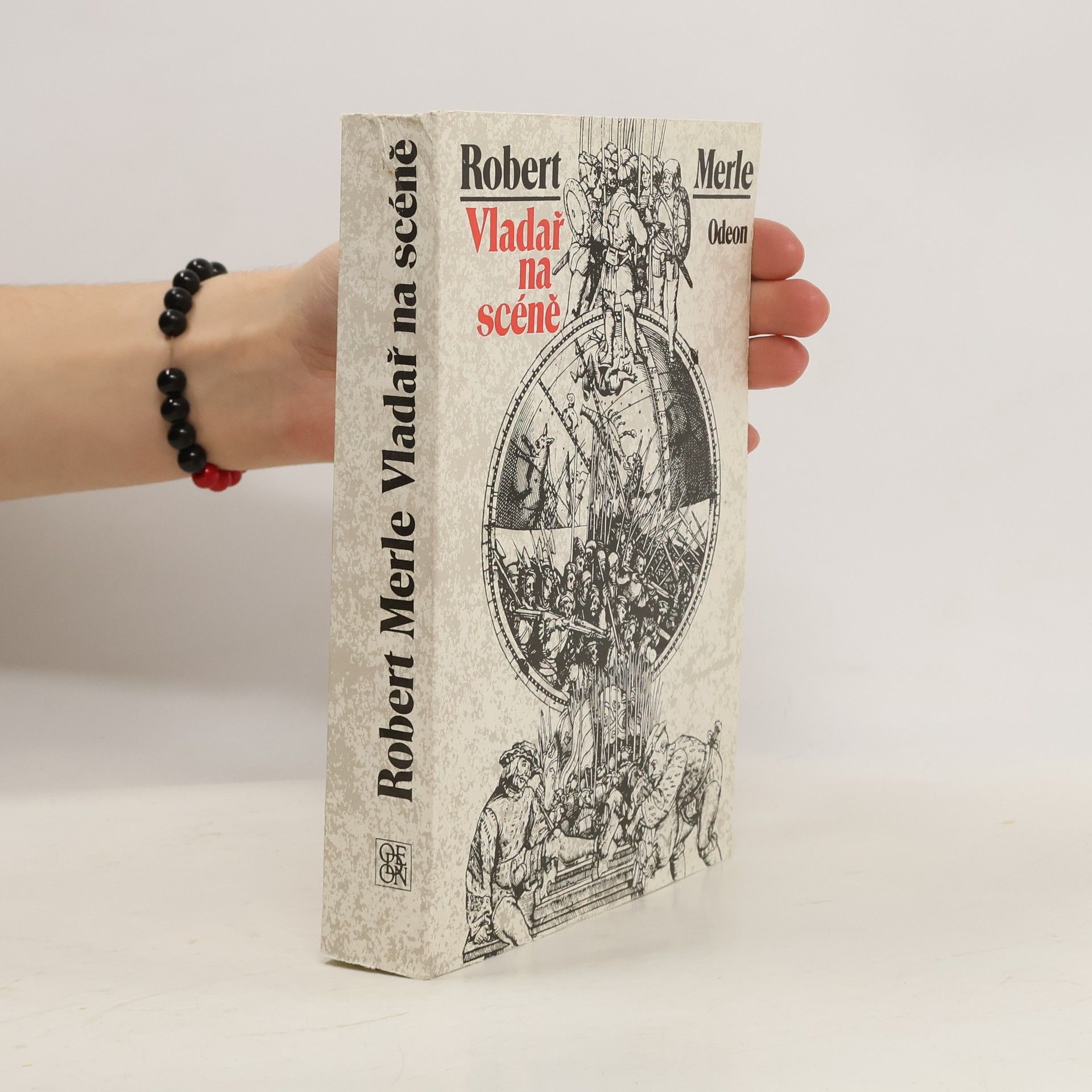 Robert Merle Vladař na scéně