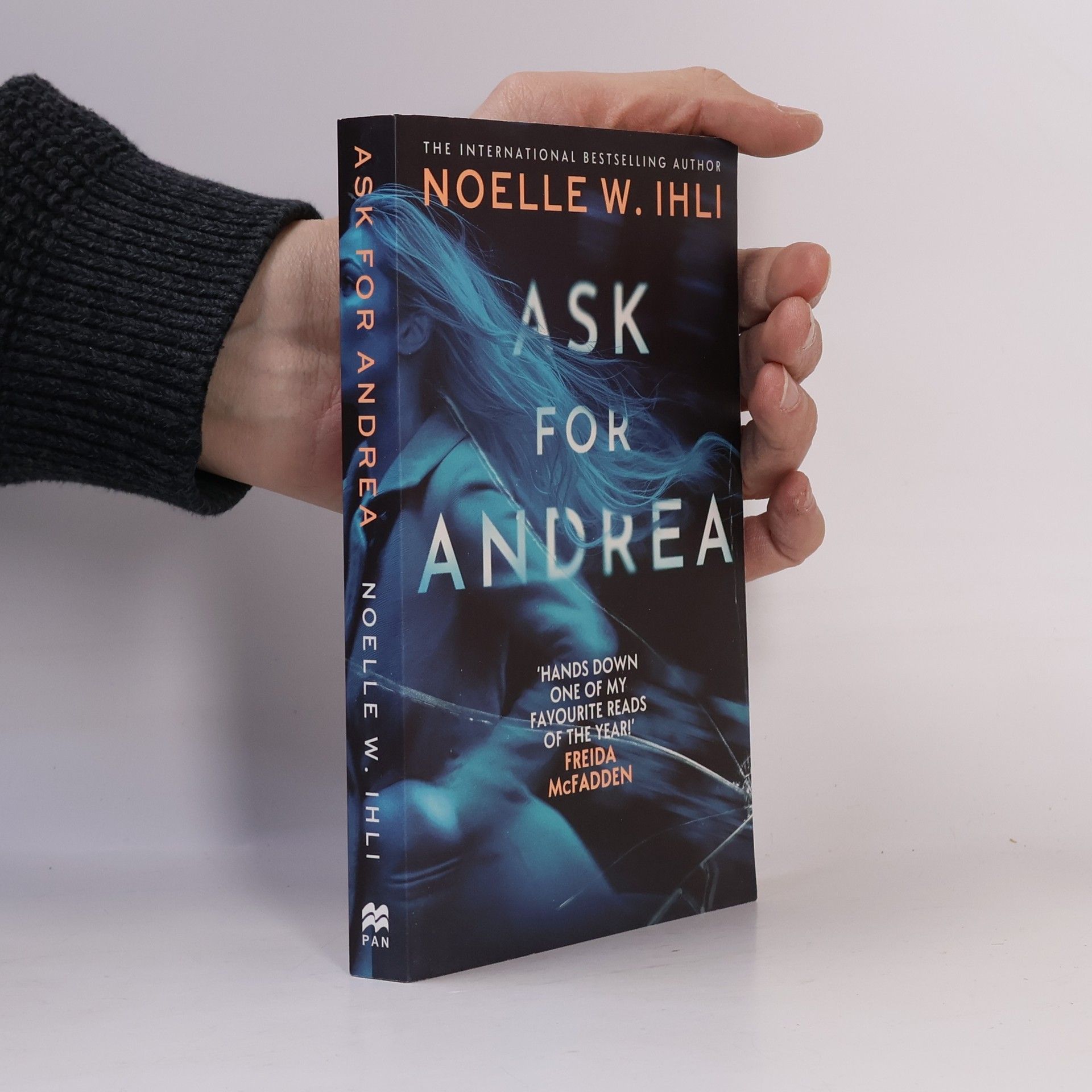 Noelle W. Ihli Ask for Andrea