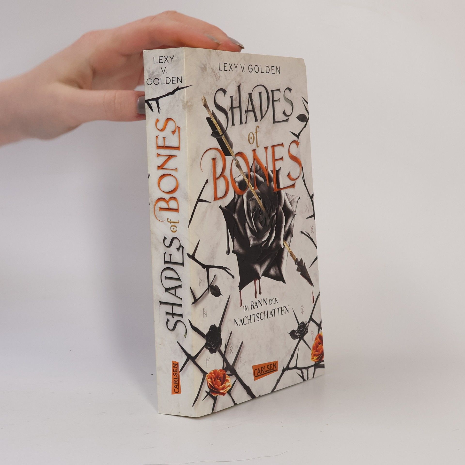 Shades of Bones. Im Bann der Nachtschatten (Scepter of Blood 2)