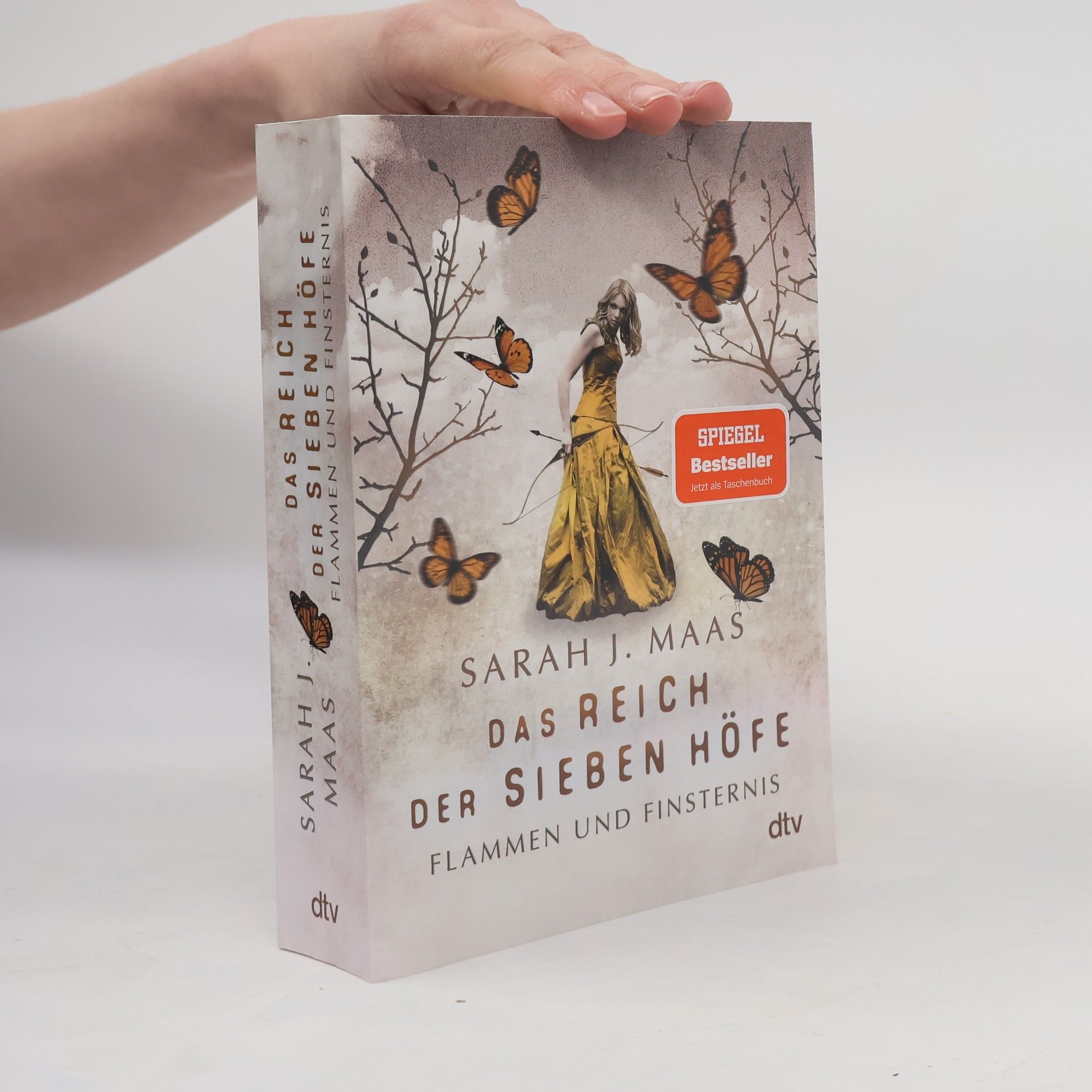 Sarah J. Maas Das Reich der Sieben Höfe. Flammen und Finsternis
