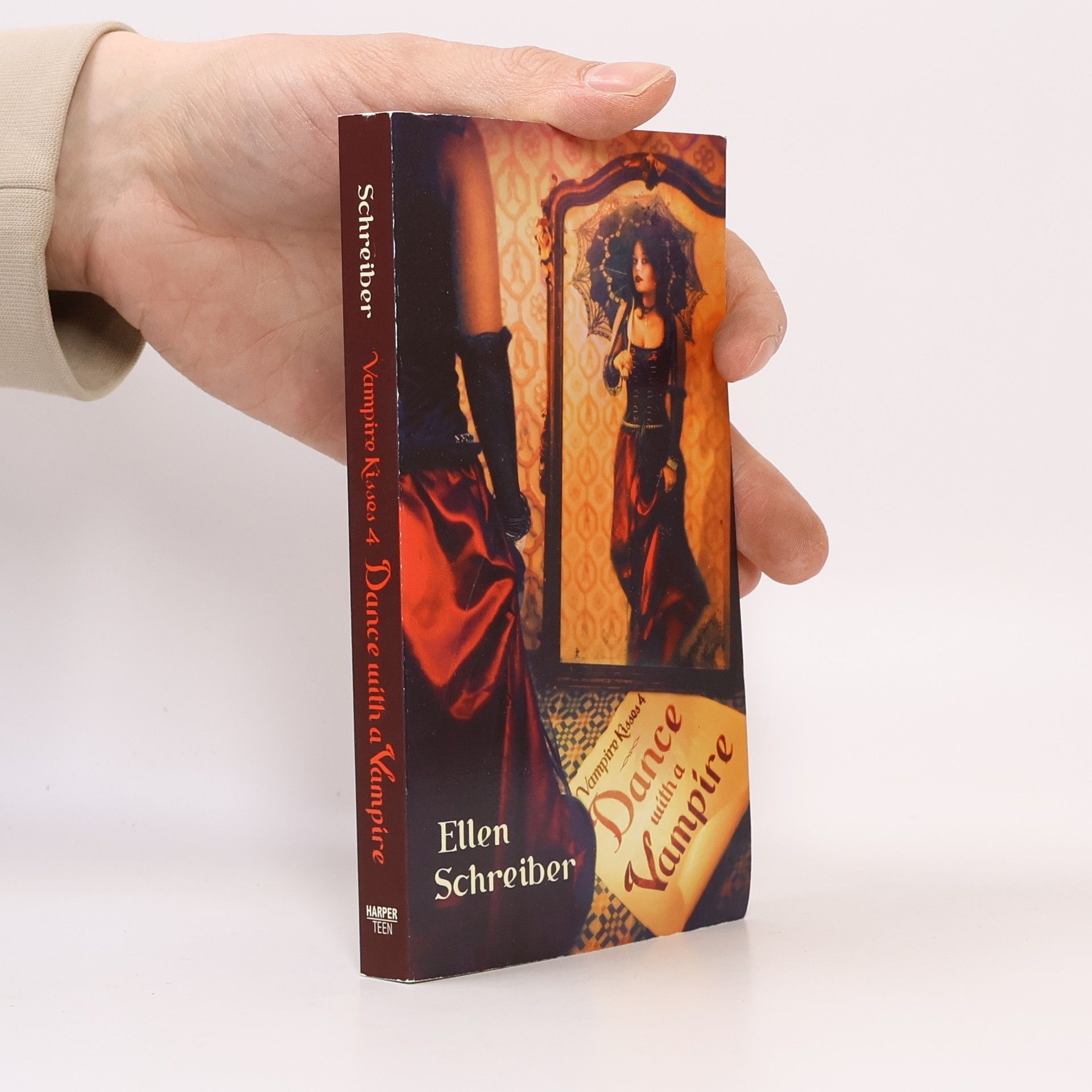 Ellen Schreiber Vampire Kisses 4