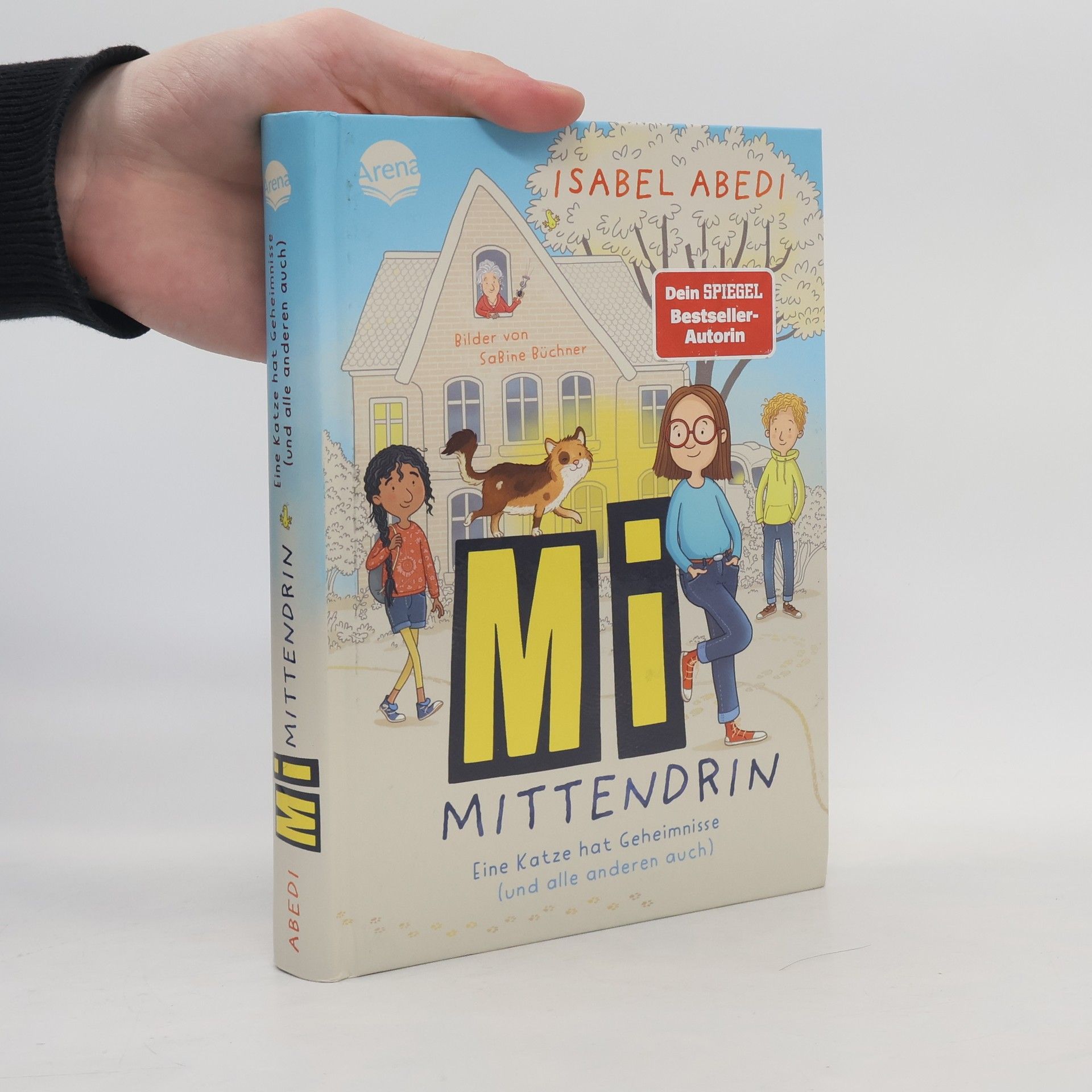 Mi mittendrin. Eine Katze hat Geheimnisse