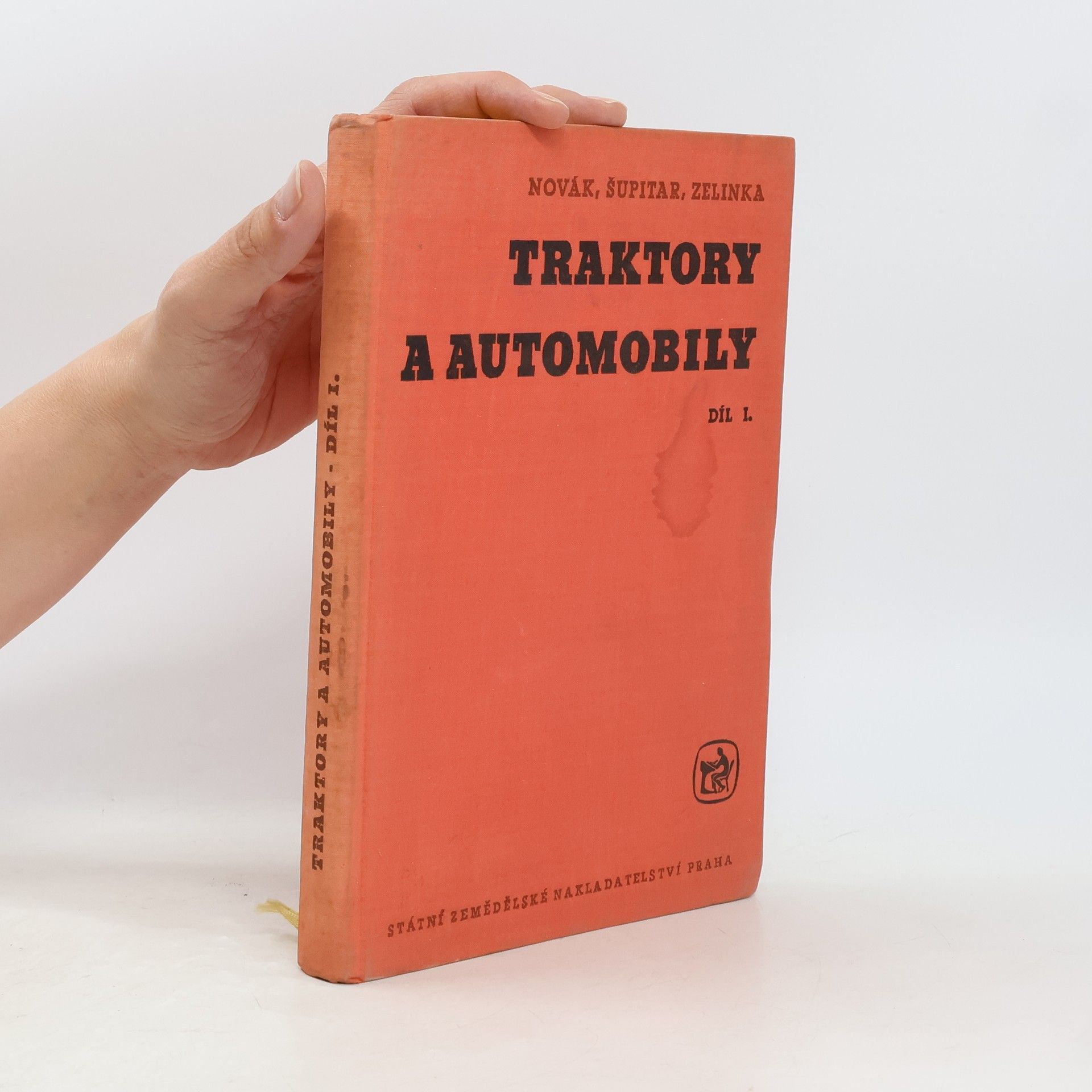 Kolektiv autorů Traktory a automobily I. díl