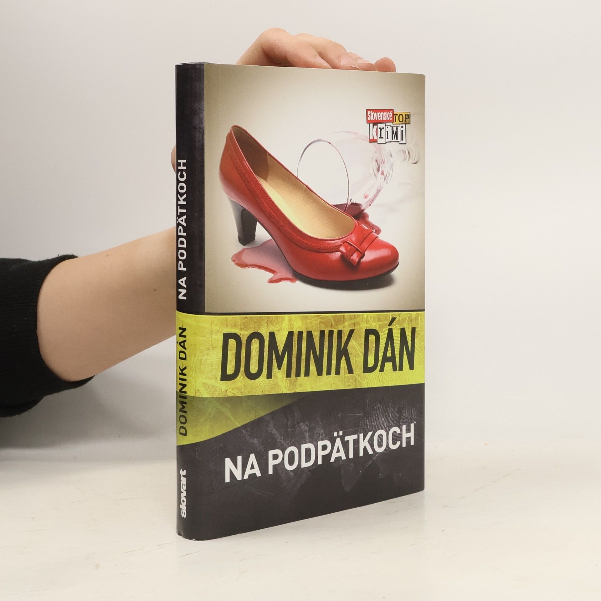 Dominik Dán Na podpätkoch