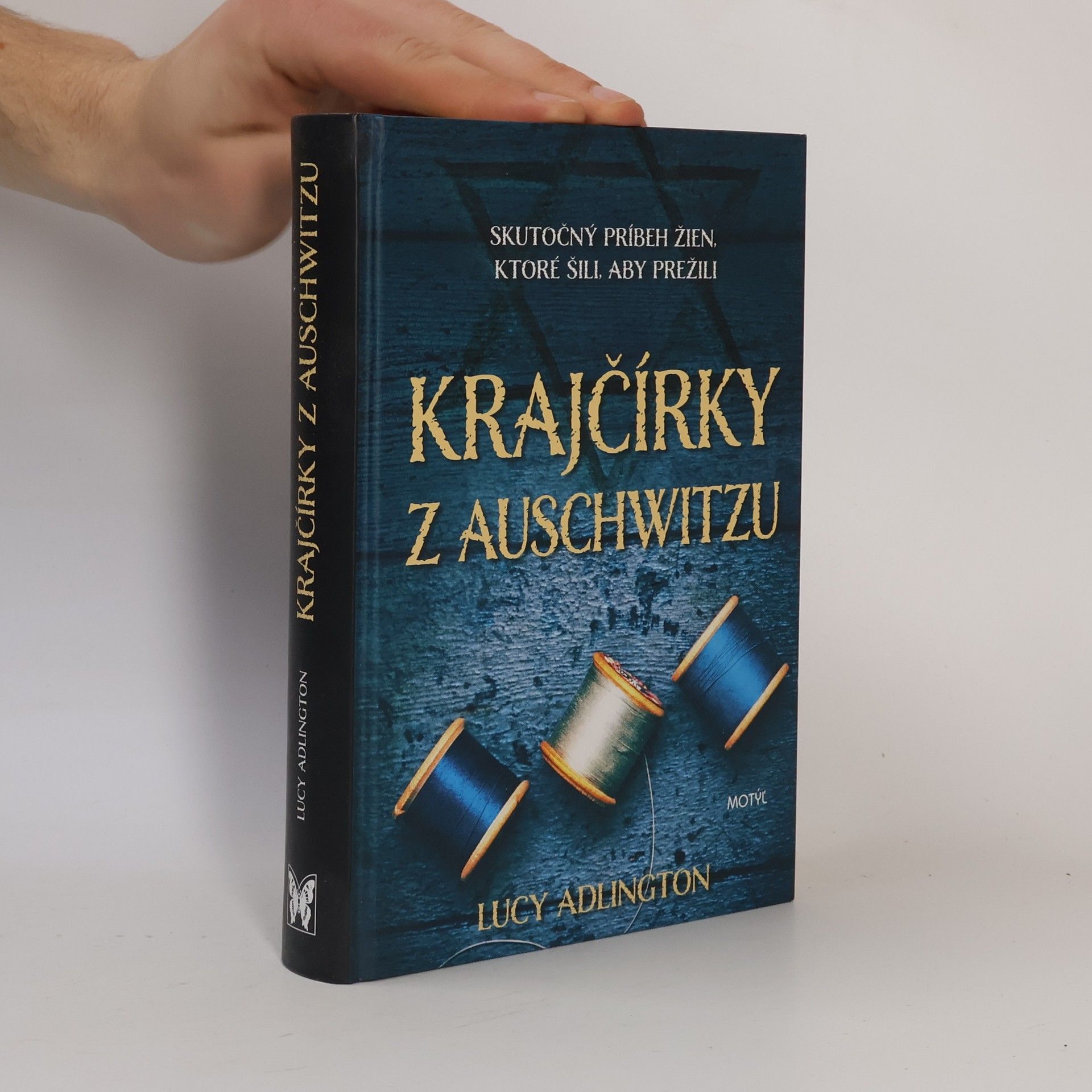 Lucy Adlington Krajčírky z Auschwitzu