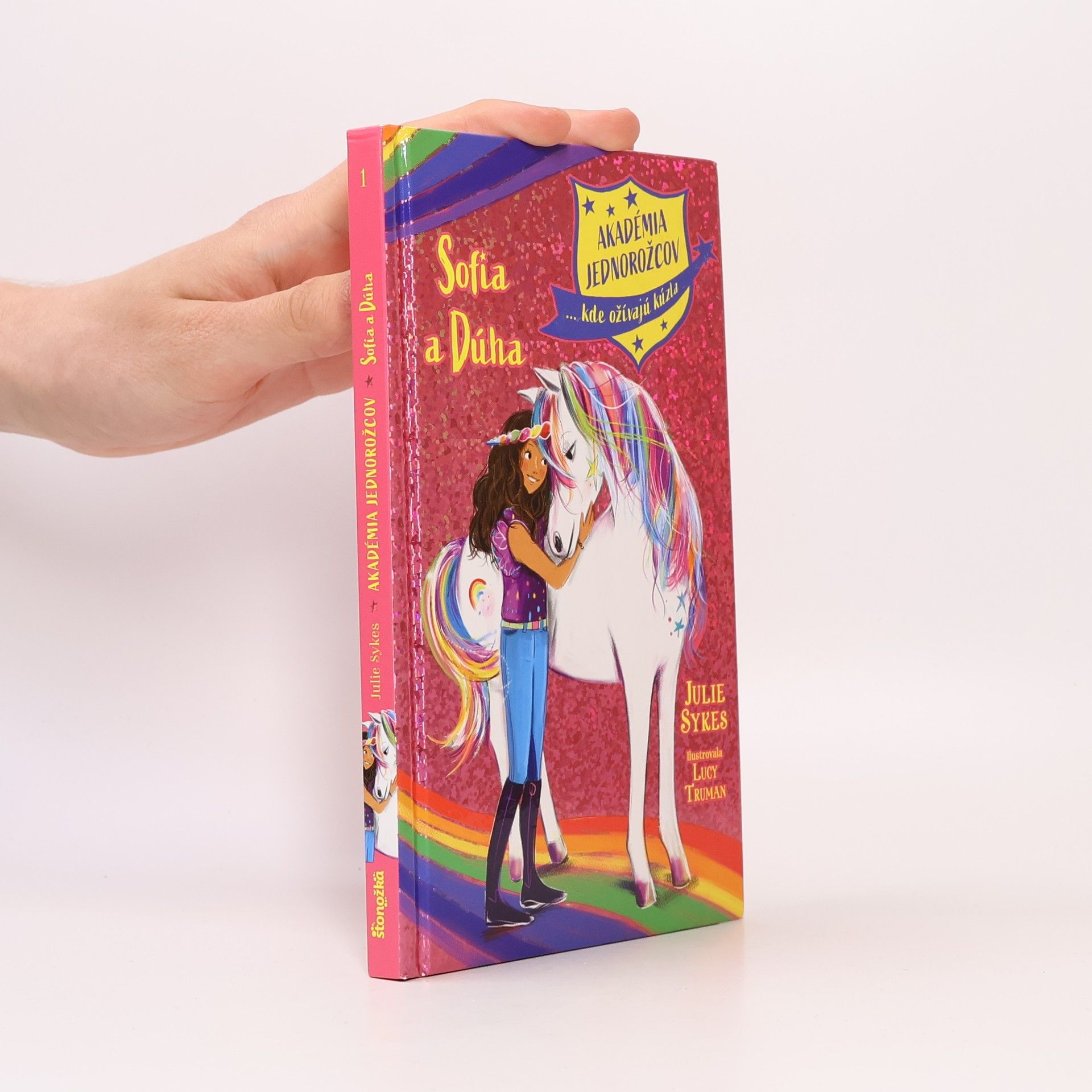 Akadémia jednorožcov. Sofia a Dúha