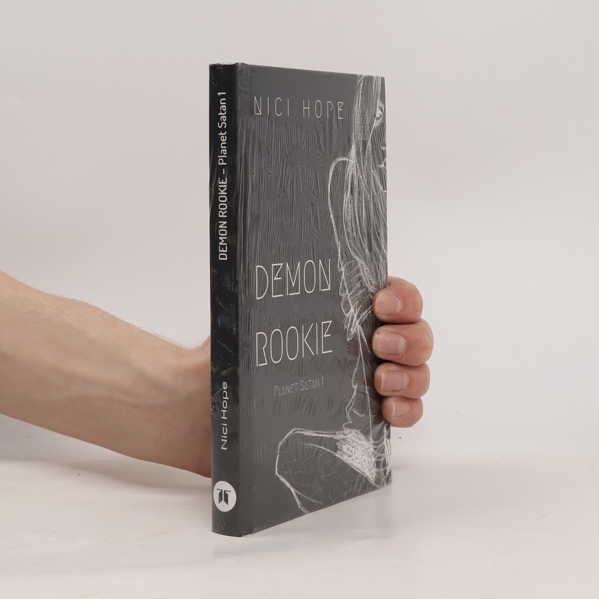 Nici Hope Demon Rookie: Planet Satan 1