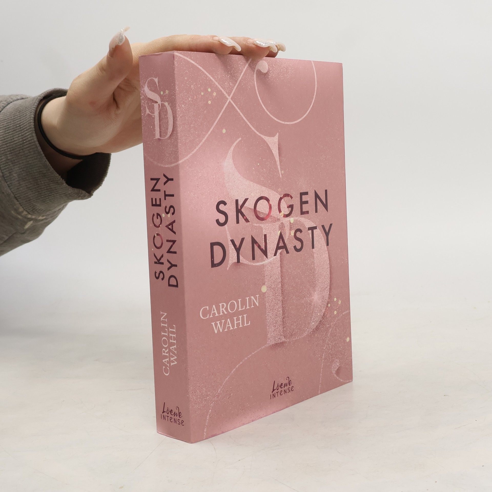 Carolin Wahl Crumbling Hearts 1. Skogen Dynasty