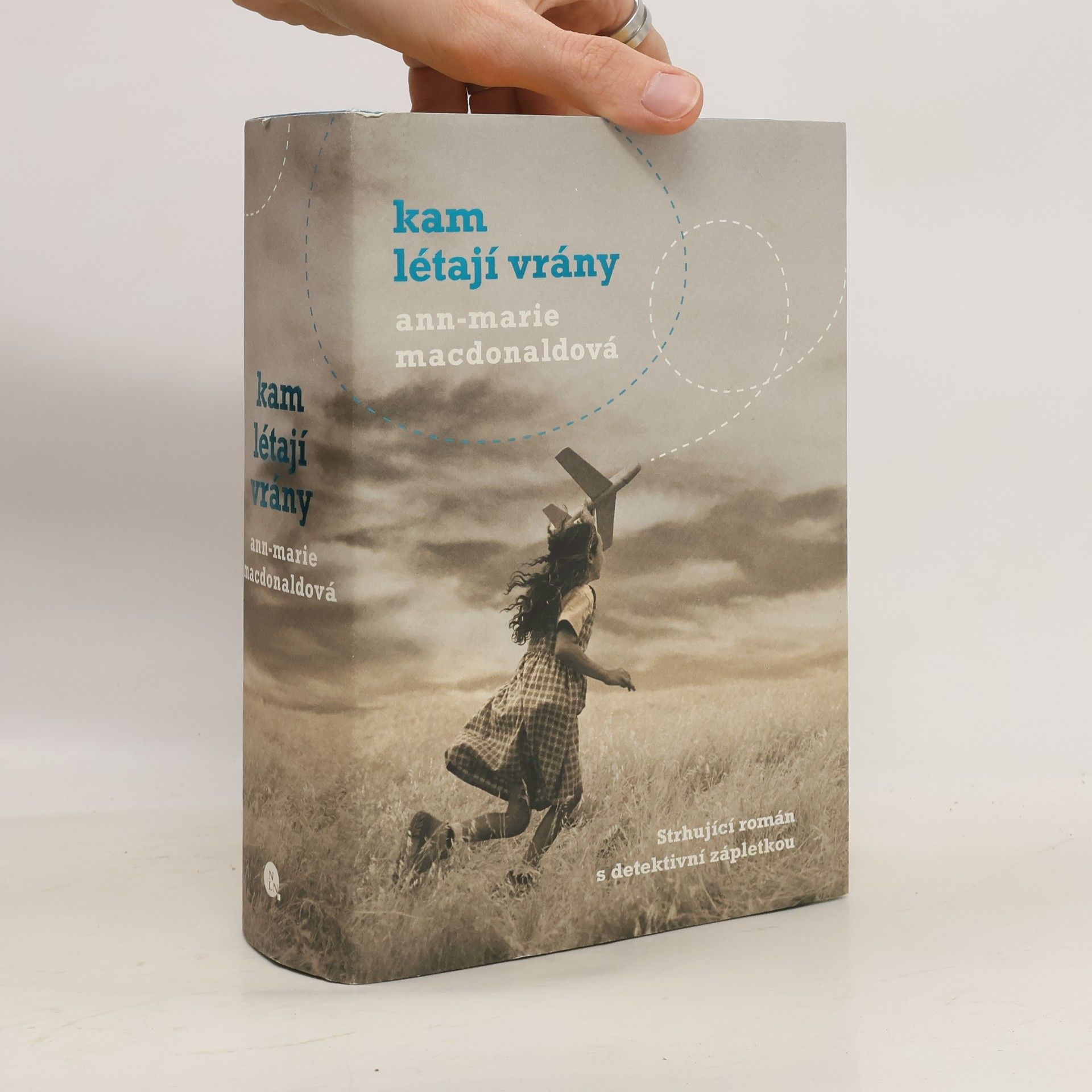 Ann-Marie MacDonald Kam létají vrány