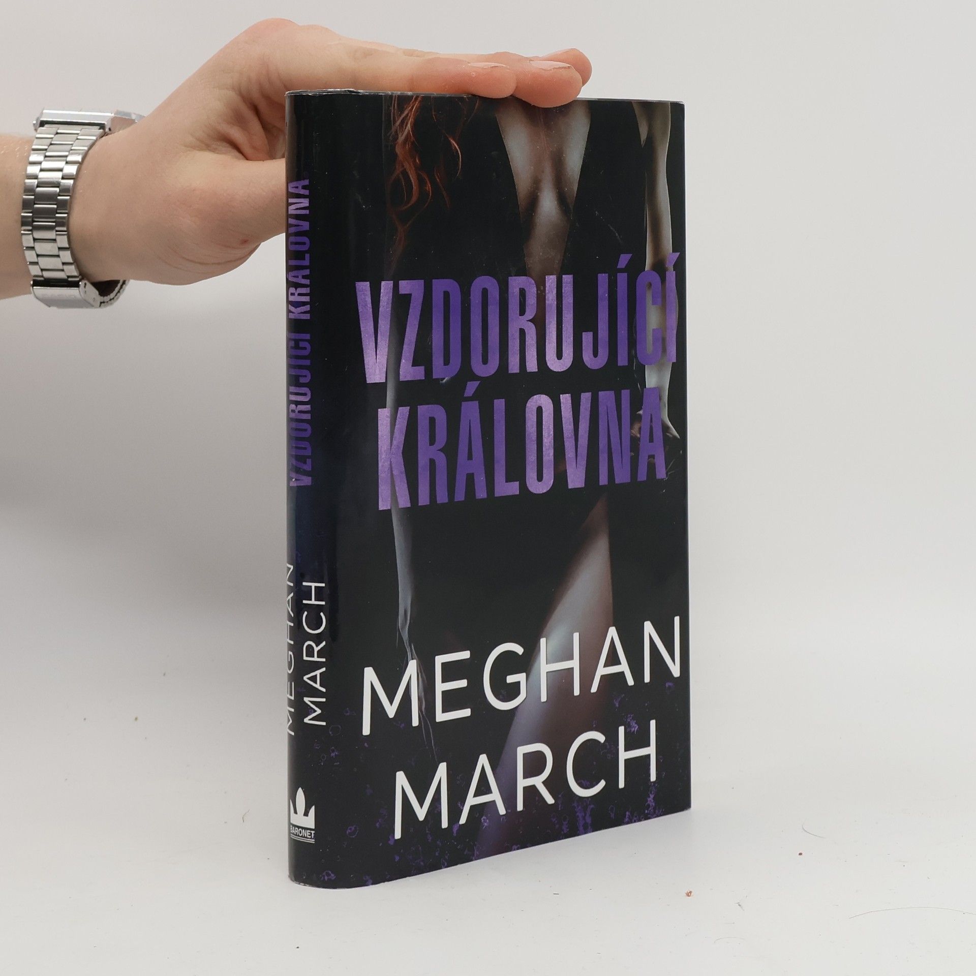 Meghan March Vzdorující královna : Mount trilogy 2