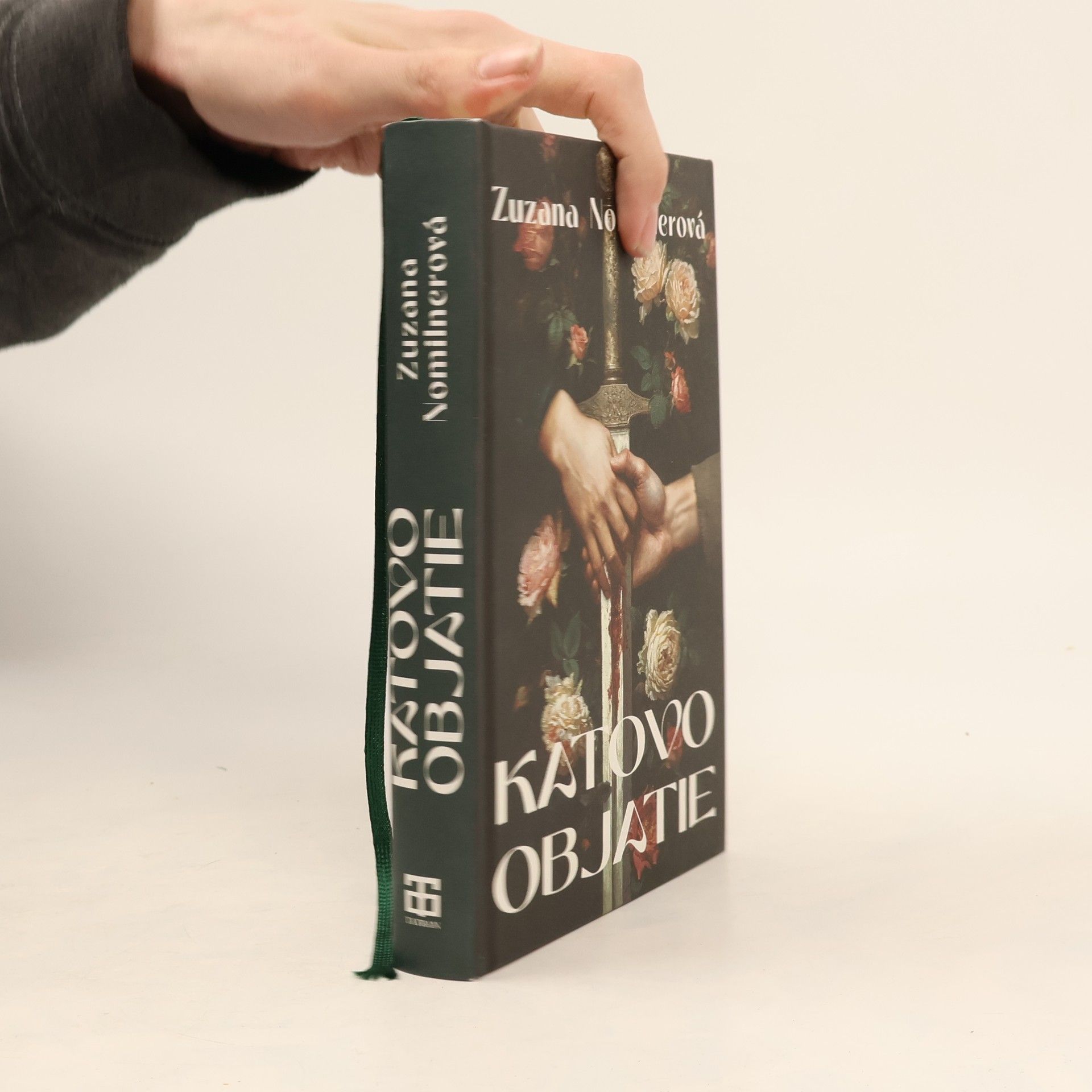 Zuzana Nomilnerová Katovo objatie