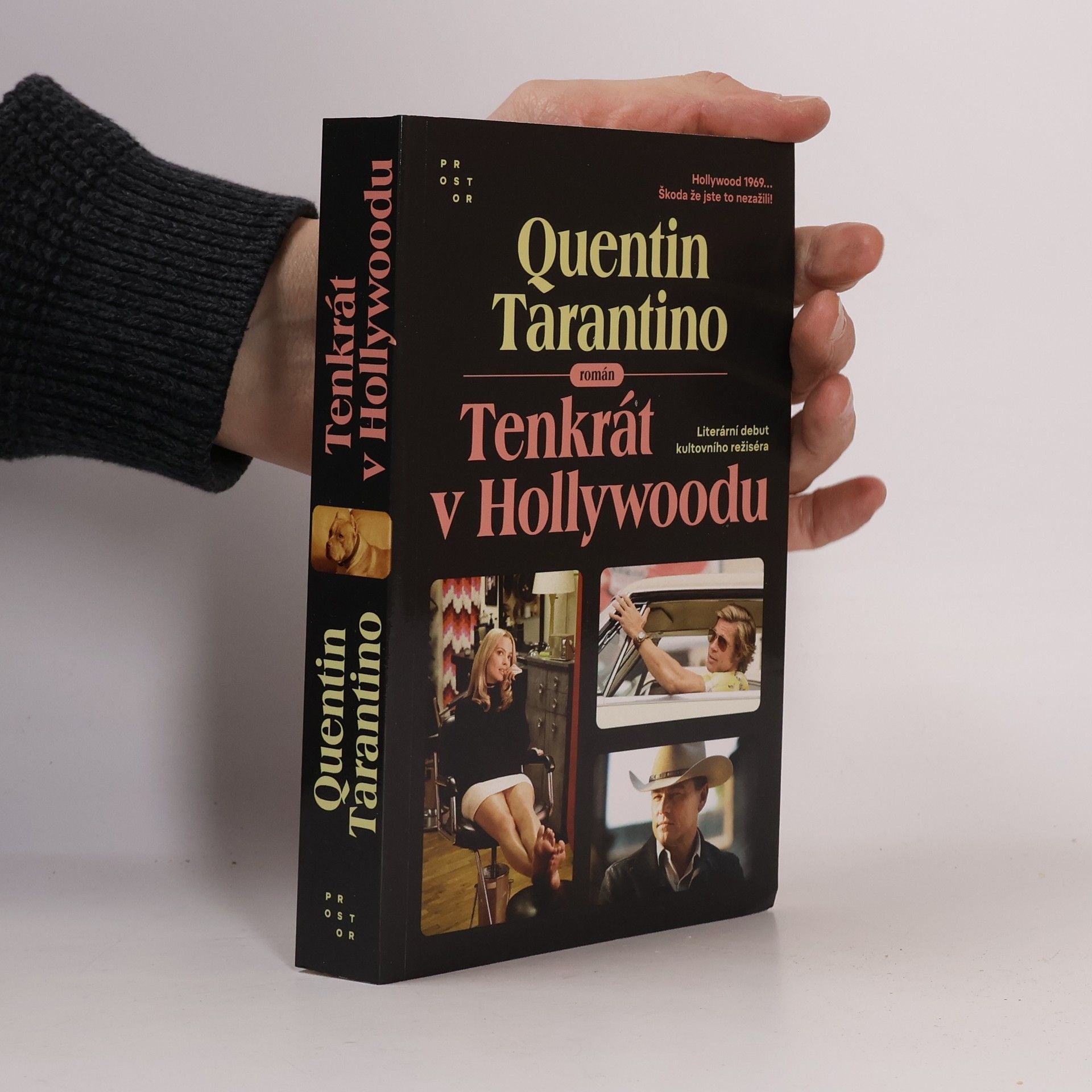 Quentin Tarantino Tenkrát v Hollywoodu : román