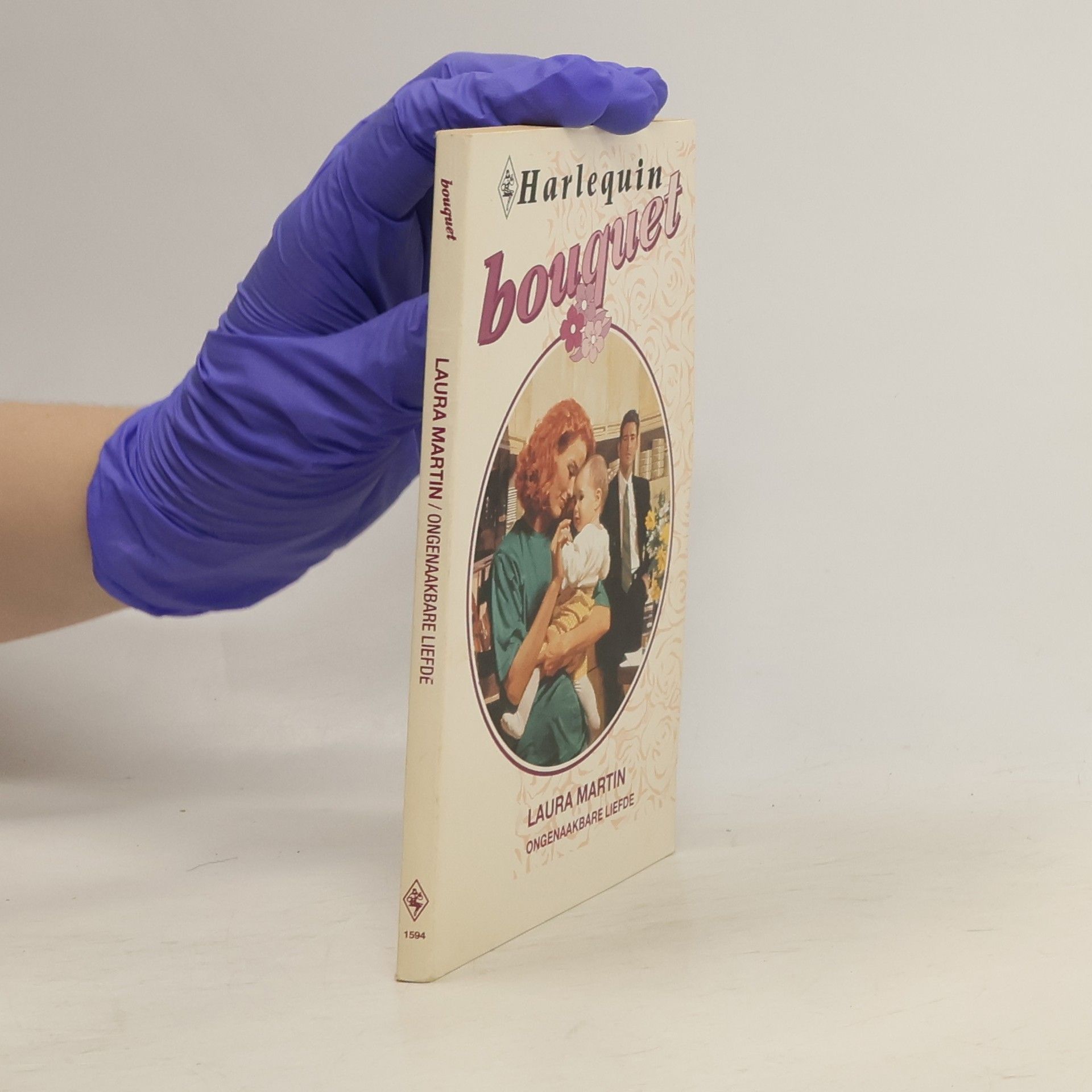 Laura Martin Bouquet - 1594: Ongenaakbare liefde