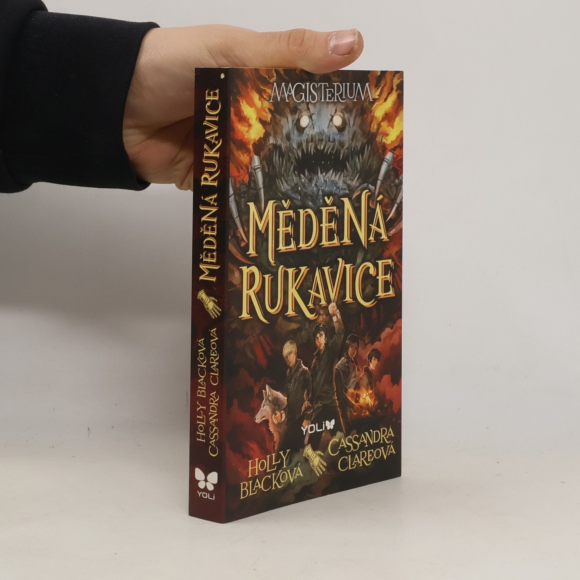 Magisterium. Měděná rukavice.